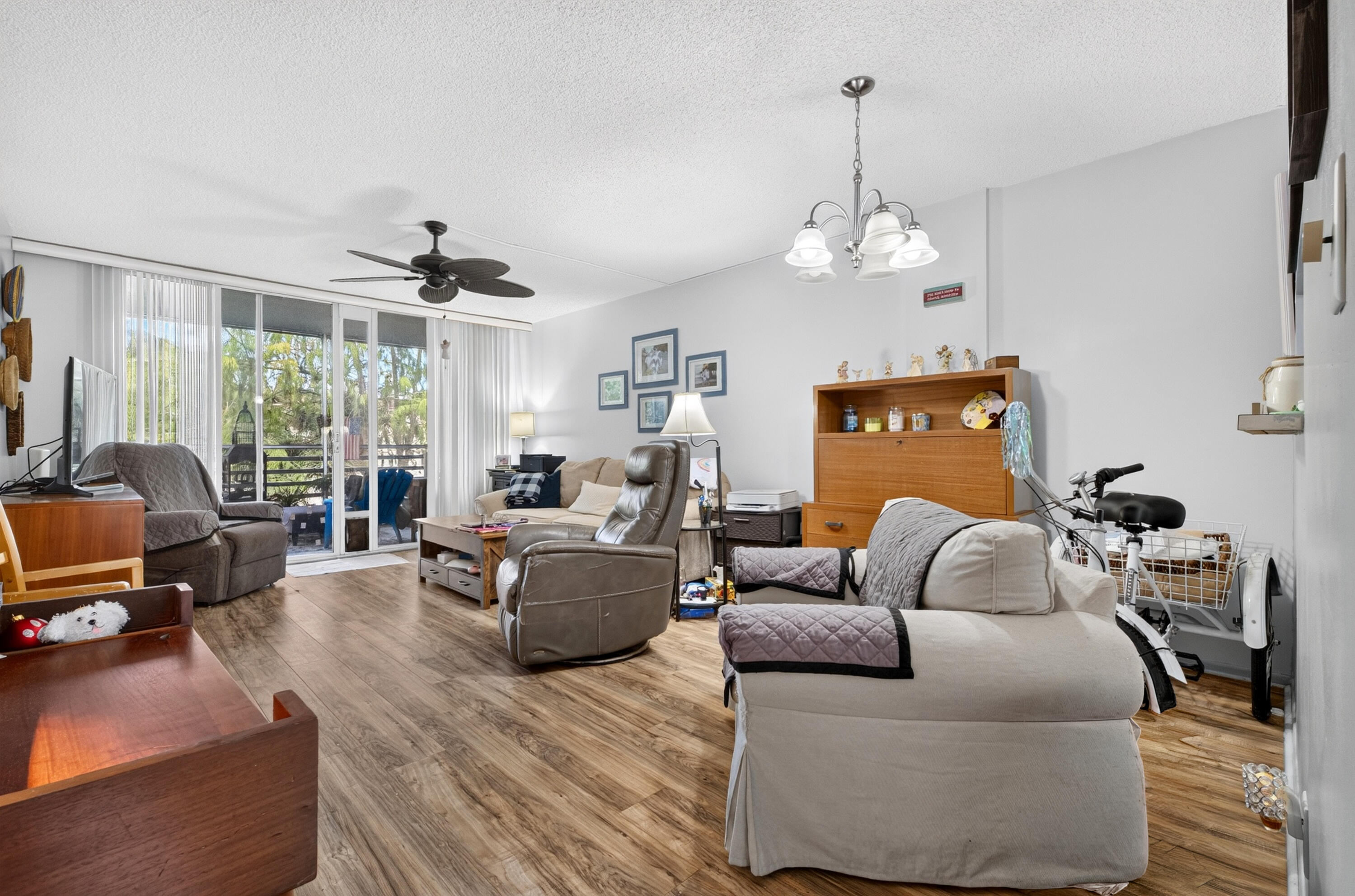CYPRESS CHASE CONDO NO 7 - Residential