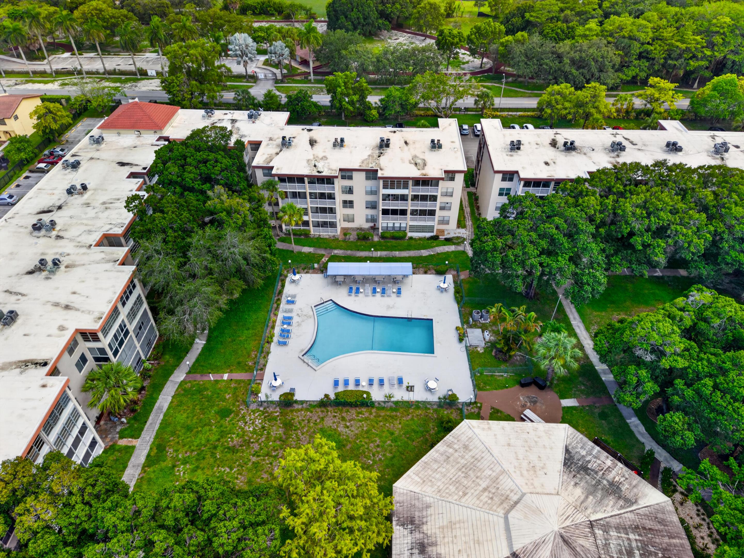 CYPRESS CHASE CONDO NO 7 - Residential