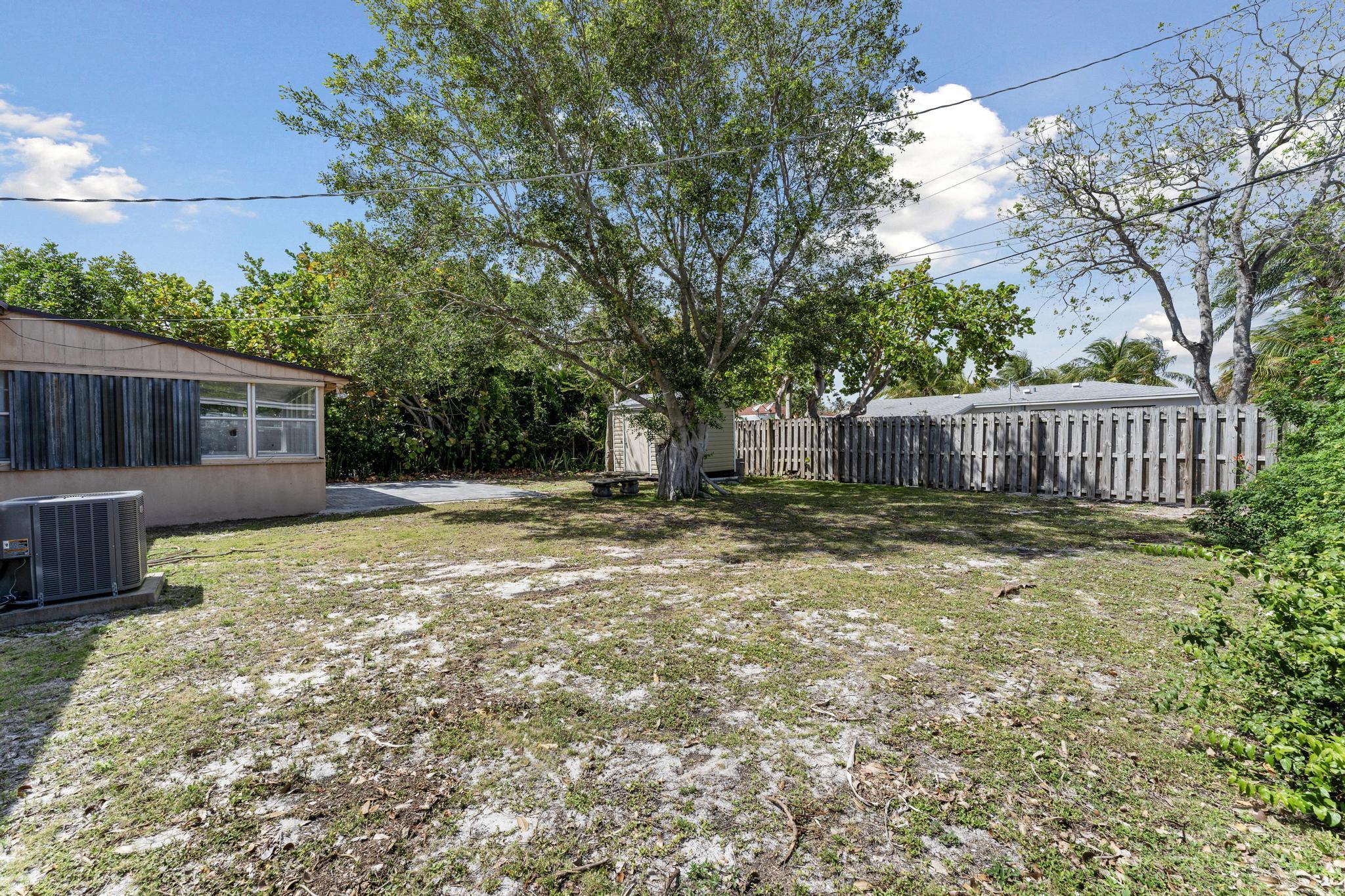 BROADMOOR SEC 4 - Residential Lease