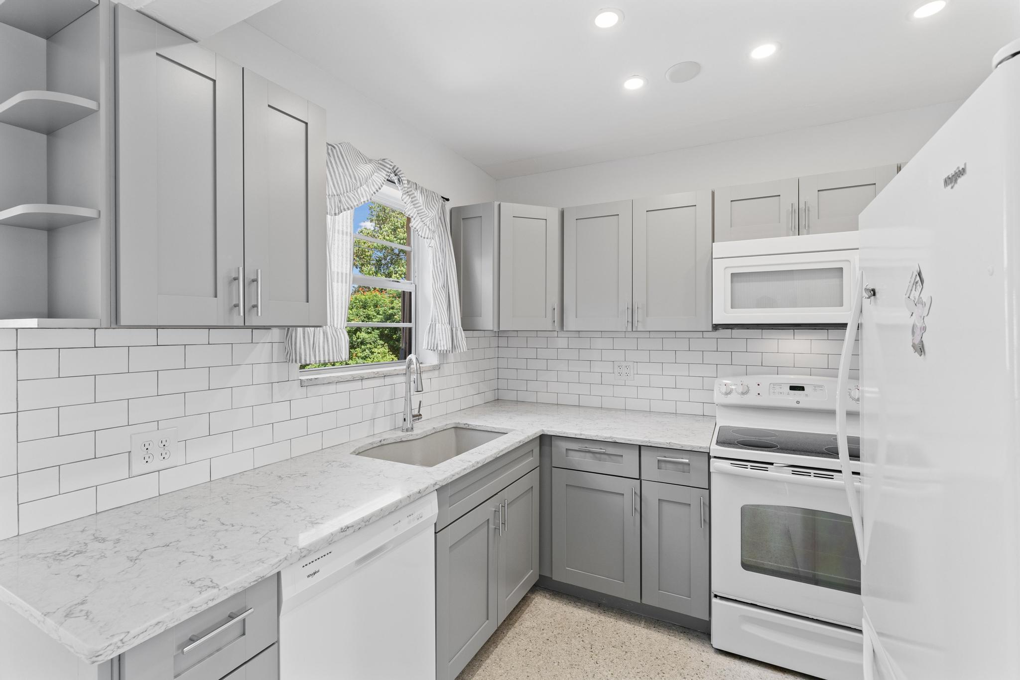 BROADMOOR SEC 4 - Residential Lease