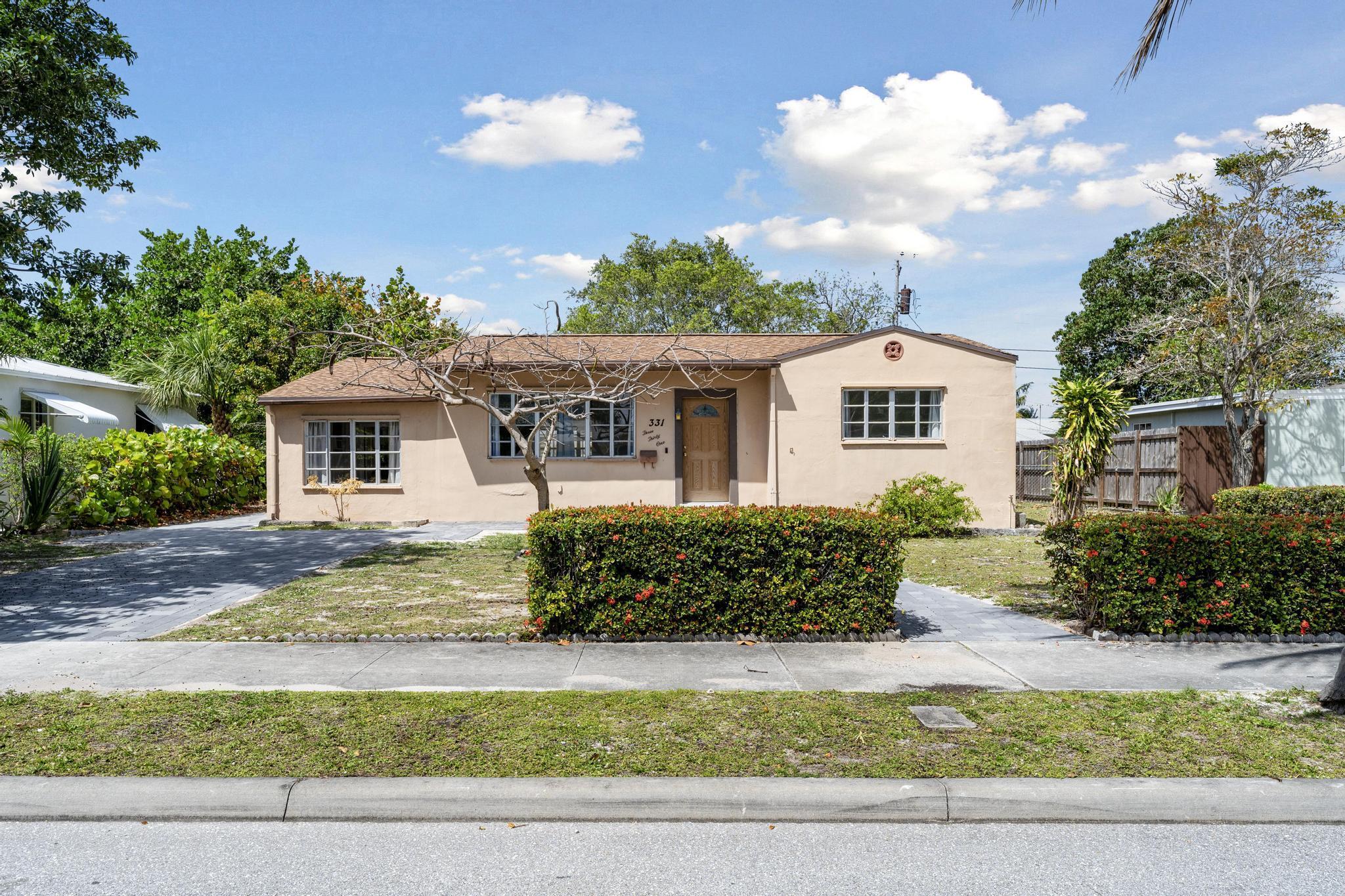 BROADMOOR SEC 4 - Residential Lease