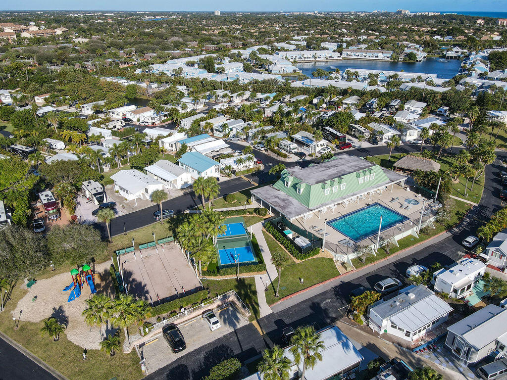 YOGI-BY-THE-SEA CONDO - Land