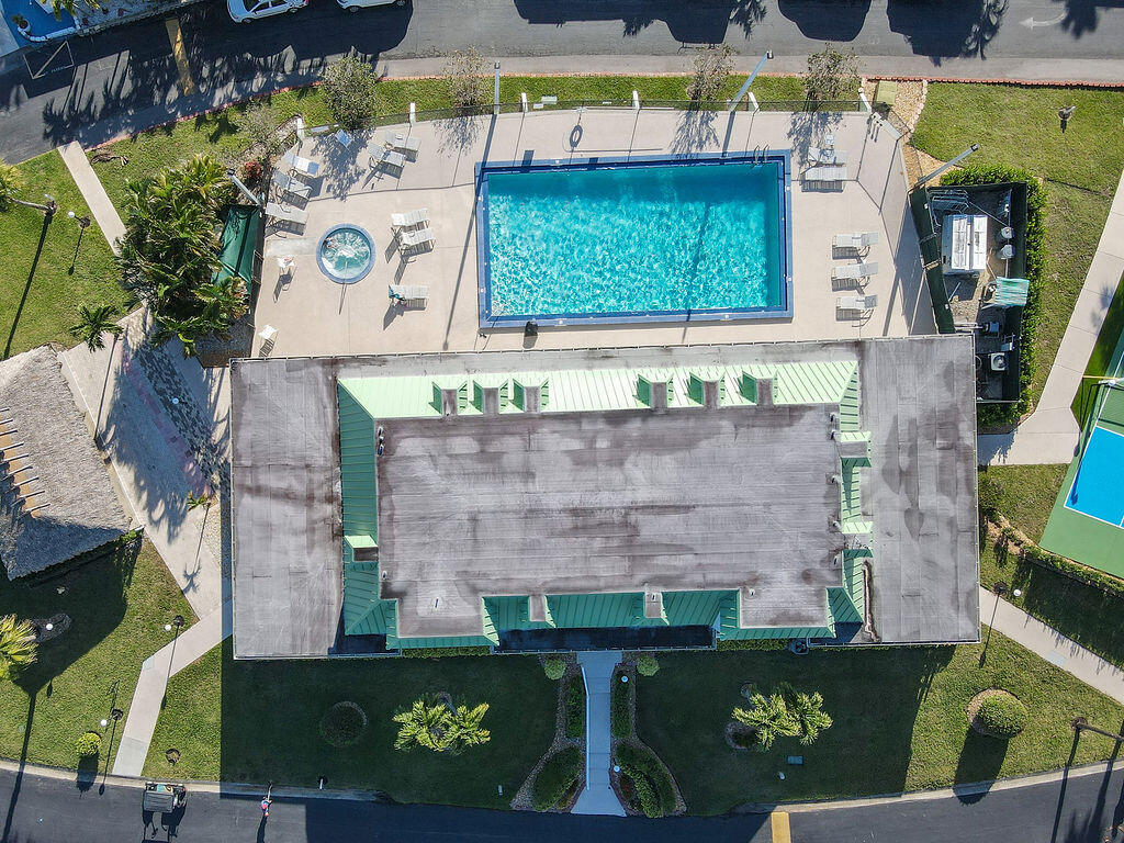YOGI-BY-THE-SEA CONDO - Land