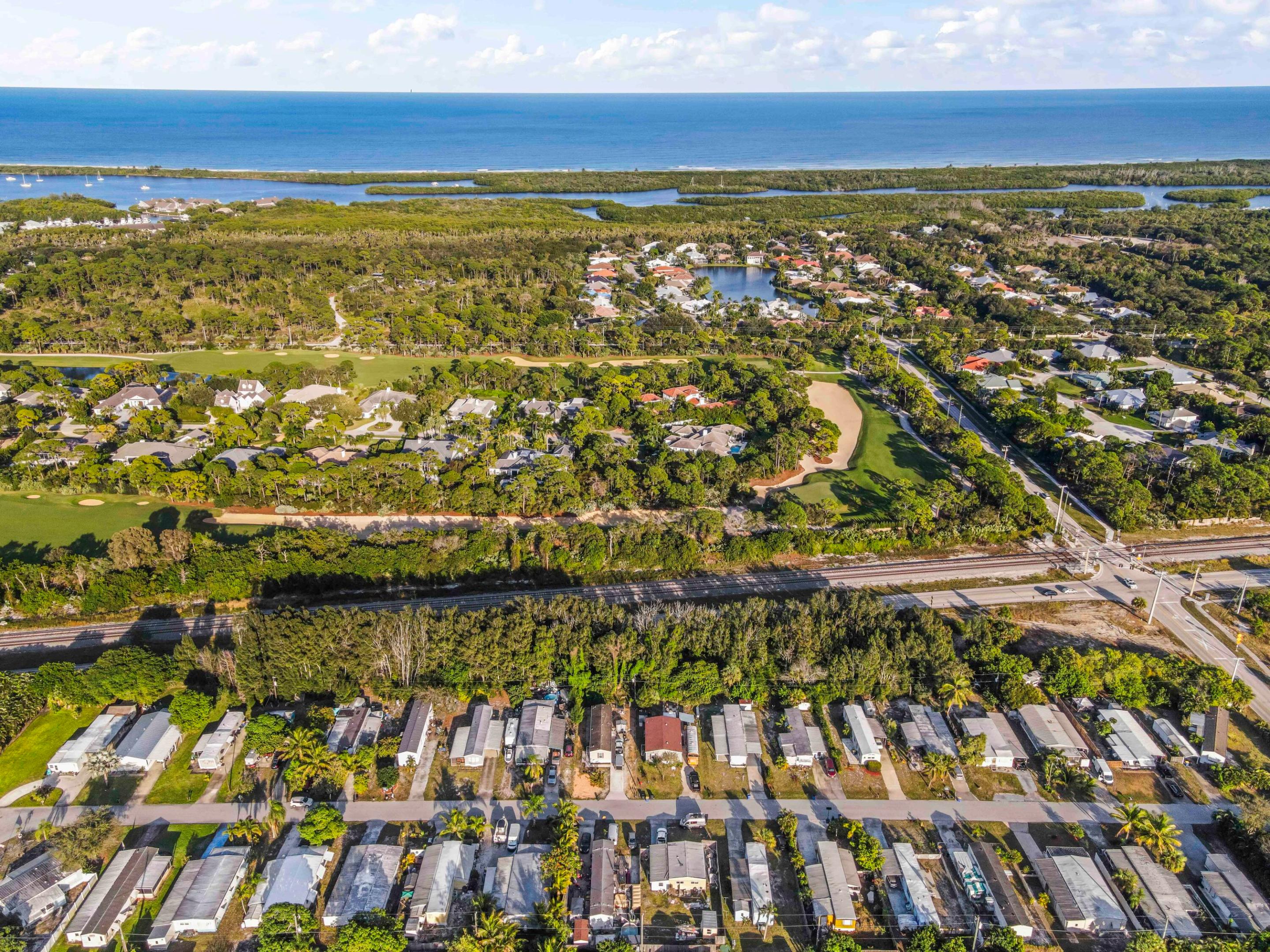 RIDGEWAY MOBILE HOME - Residential