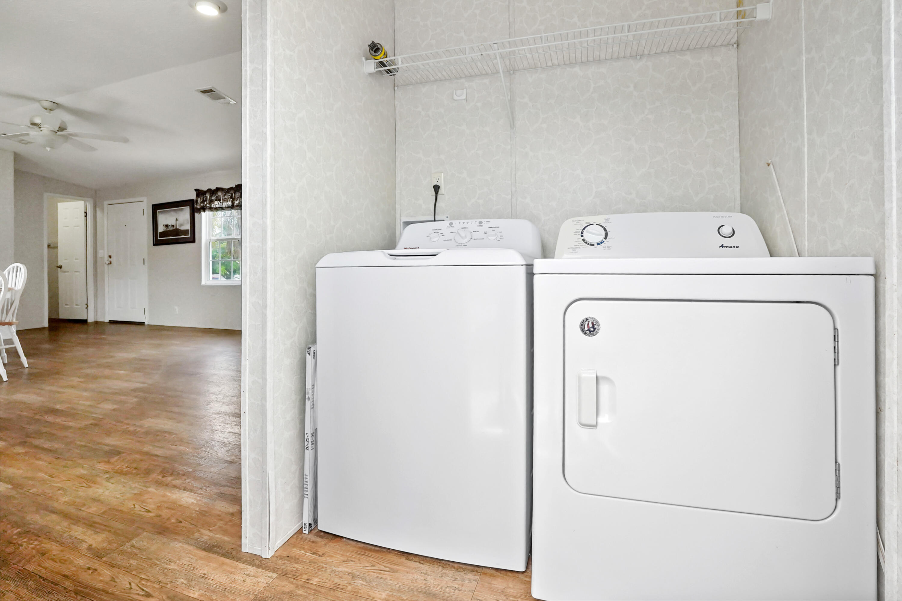 RIDGEWAY MOBILE HOME - Residential