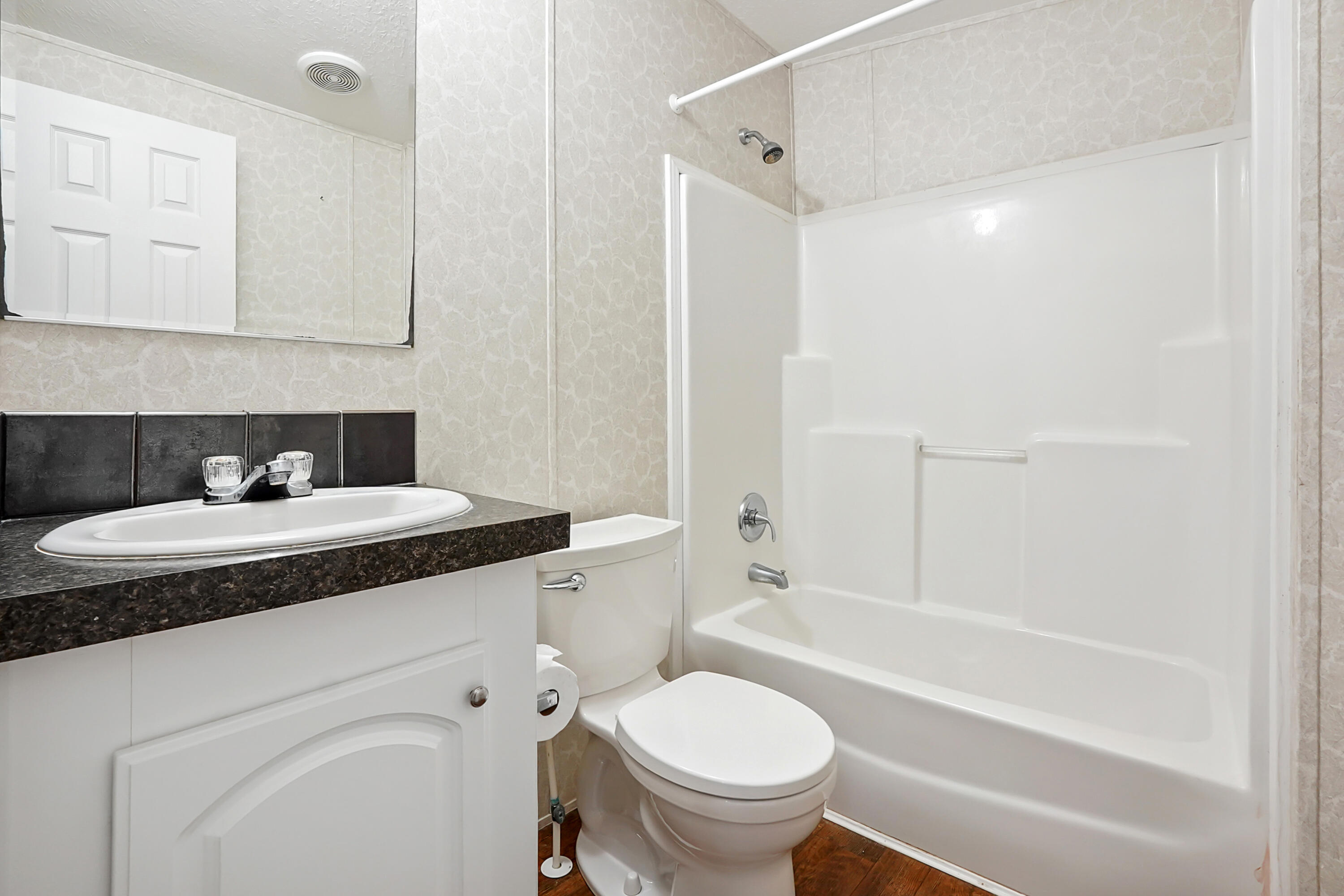 RIDGEWAY MOBILE HOME - Residential
