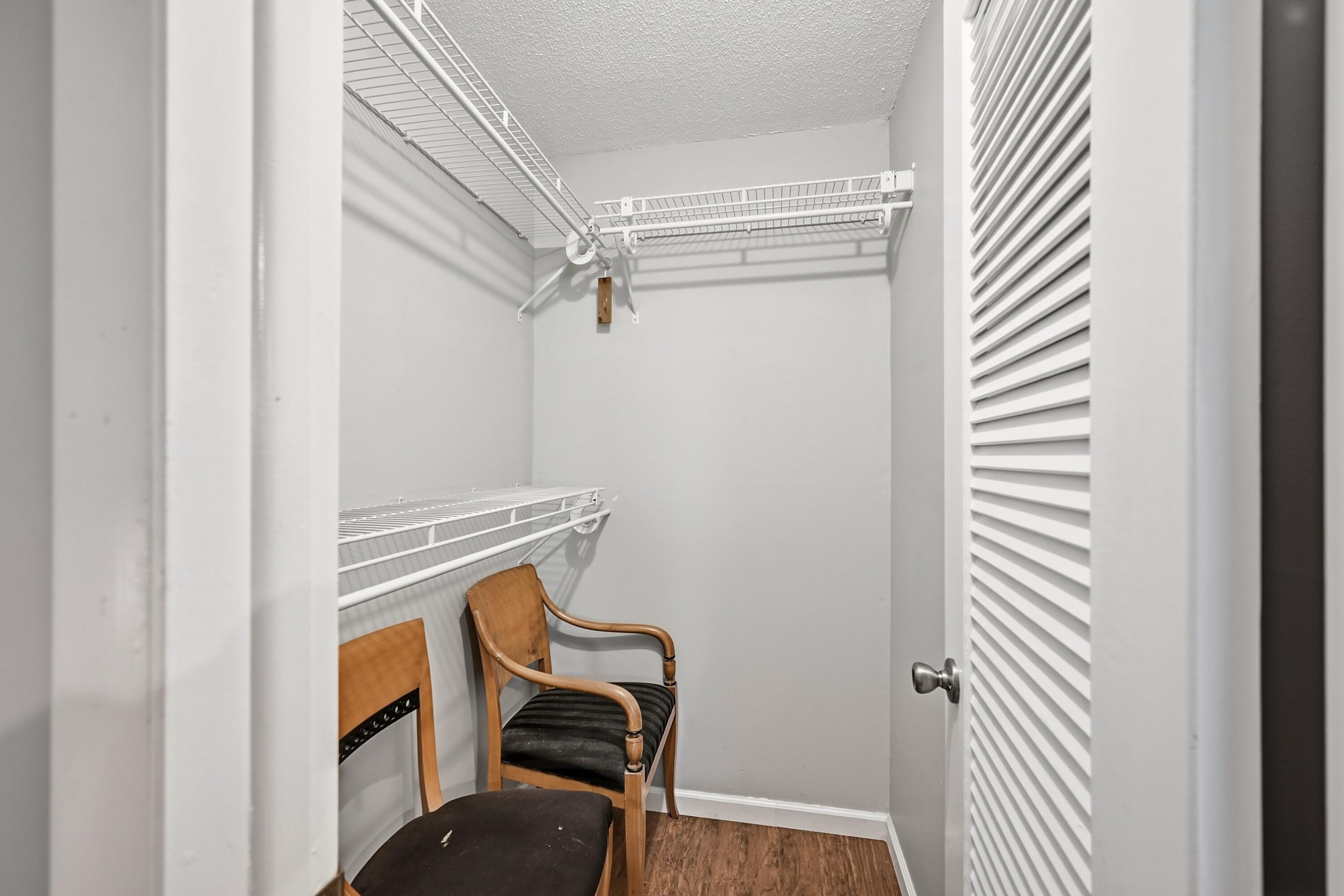 HIGH POINT CONDO SEC 4 - Residential