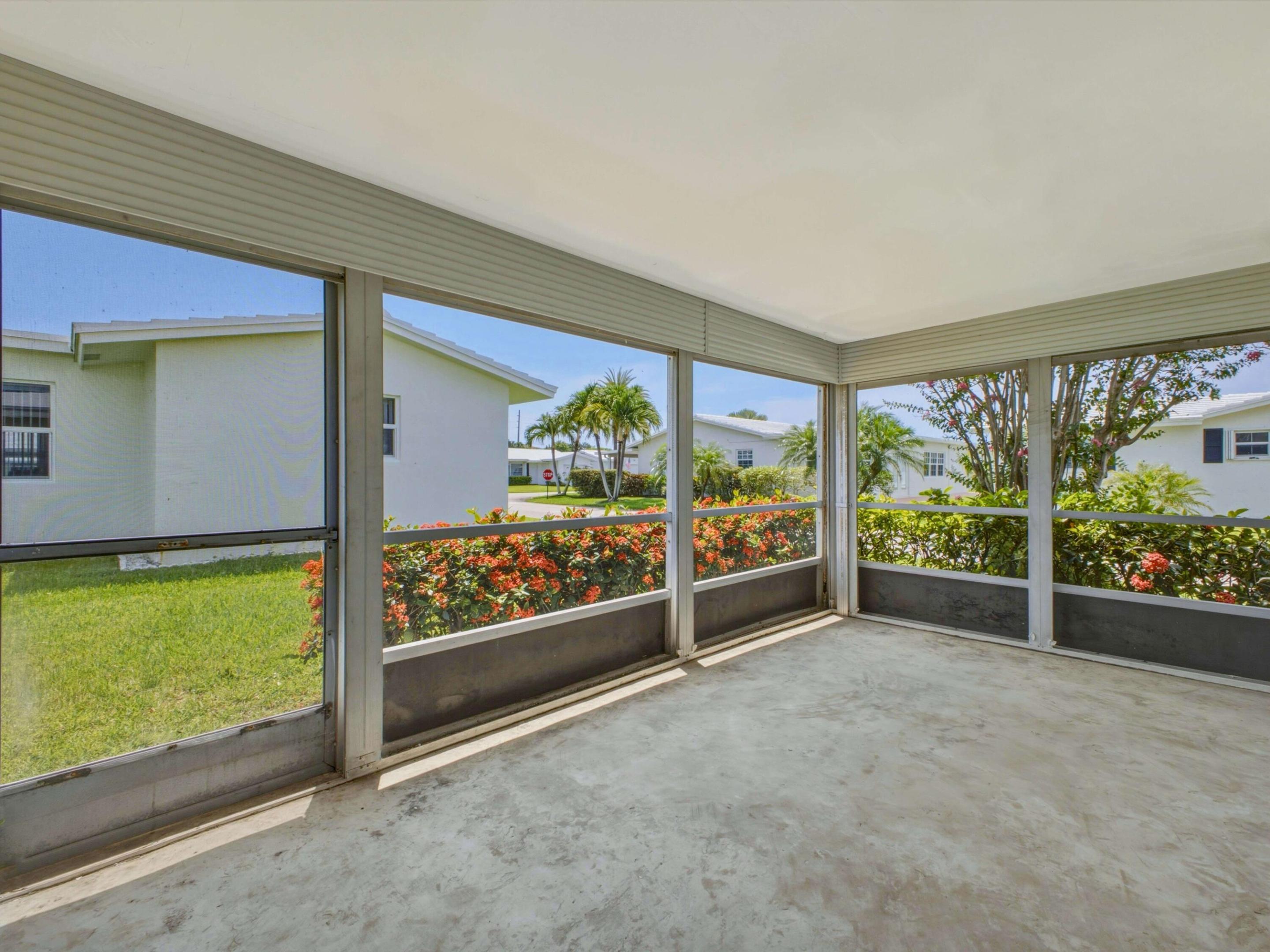 PALM BEACH LEISUREVILLE SEC 9 - Residential