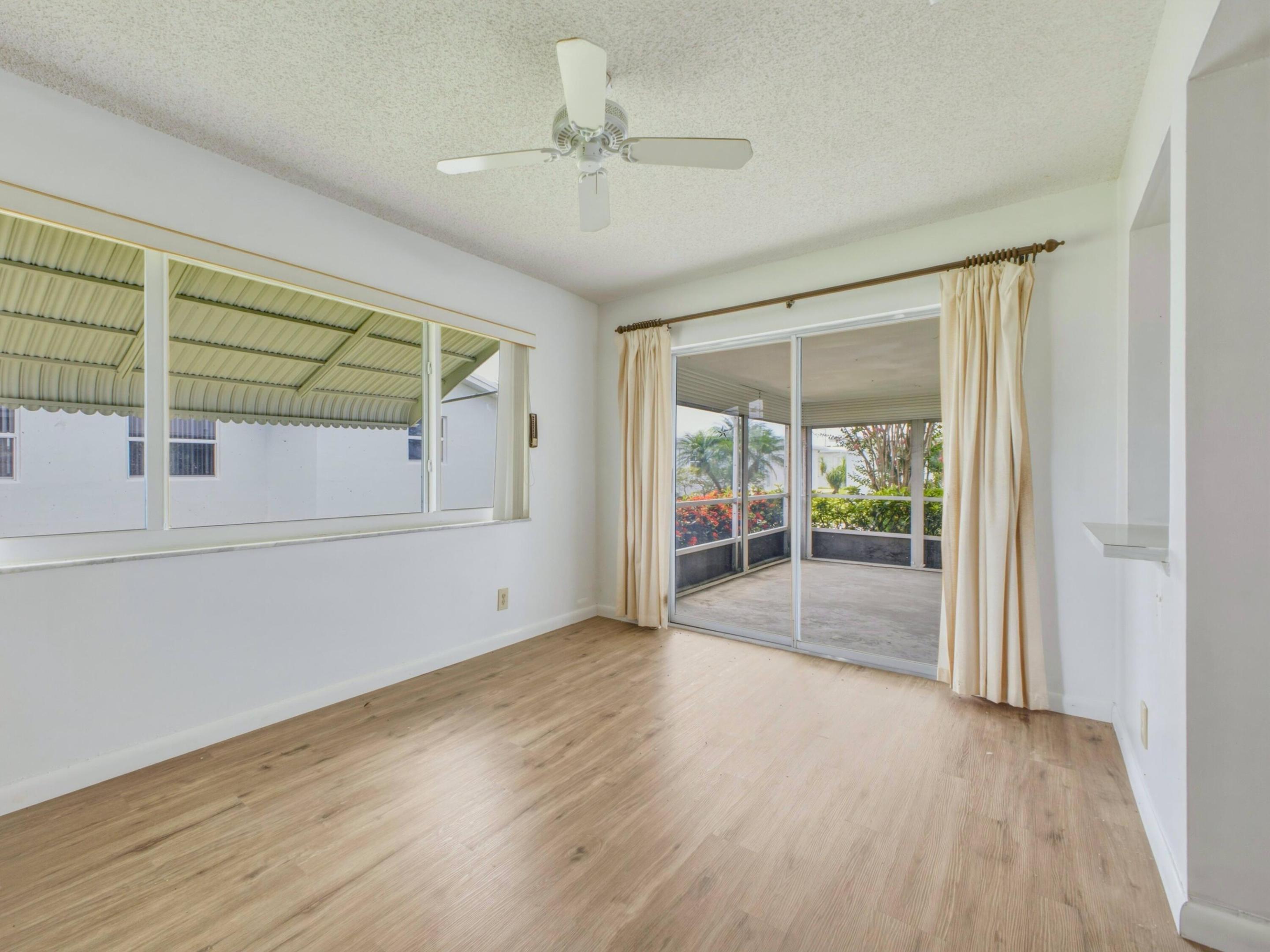 PALM BEACH LEISUREVILLE SEC 9 - Residential