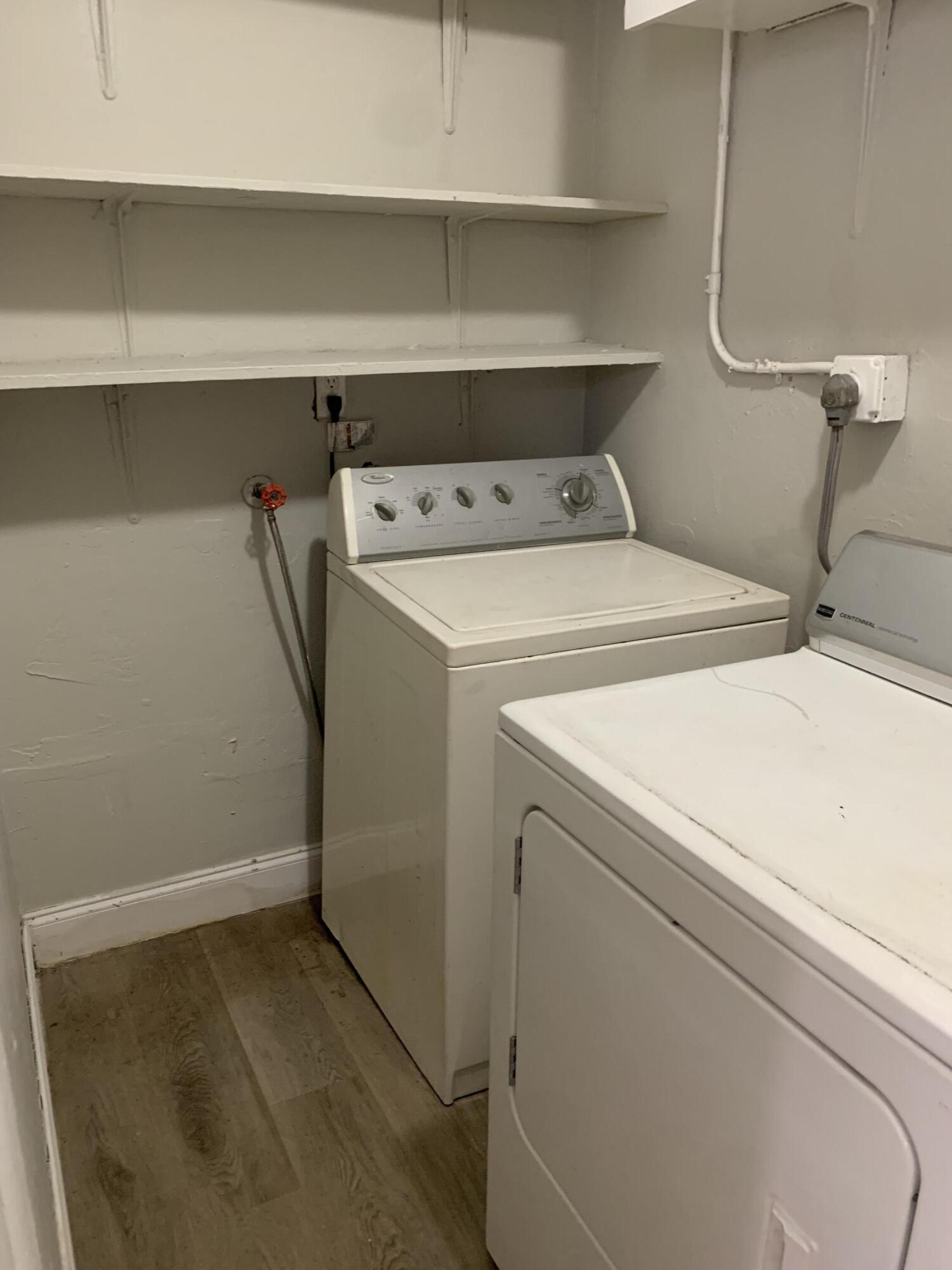 BROWARD ESTATES SEC 2 - Residential