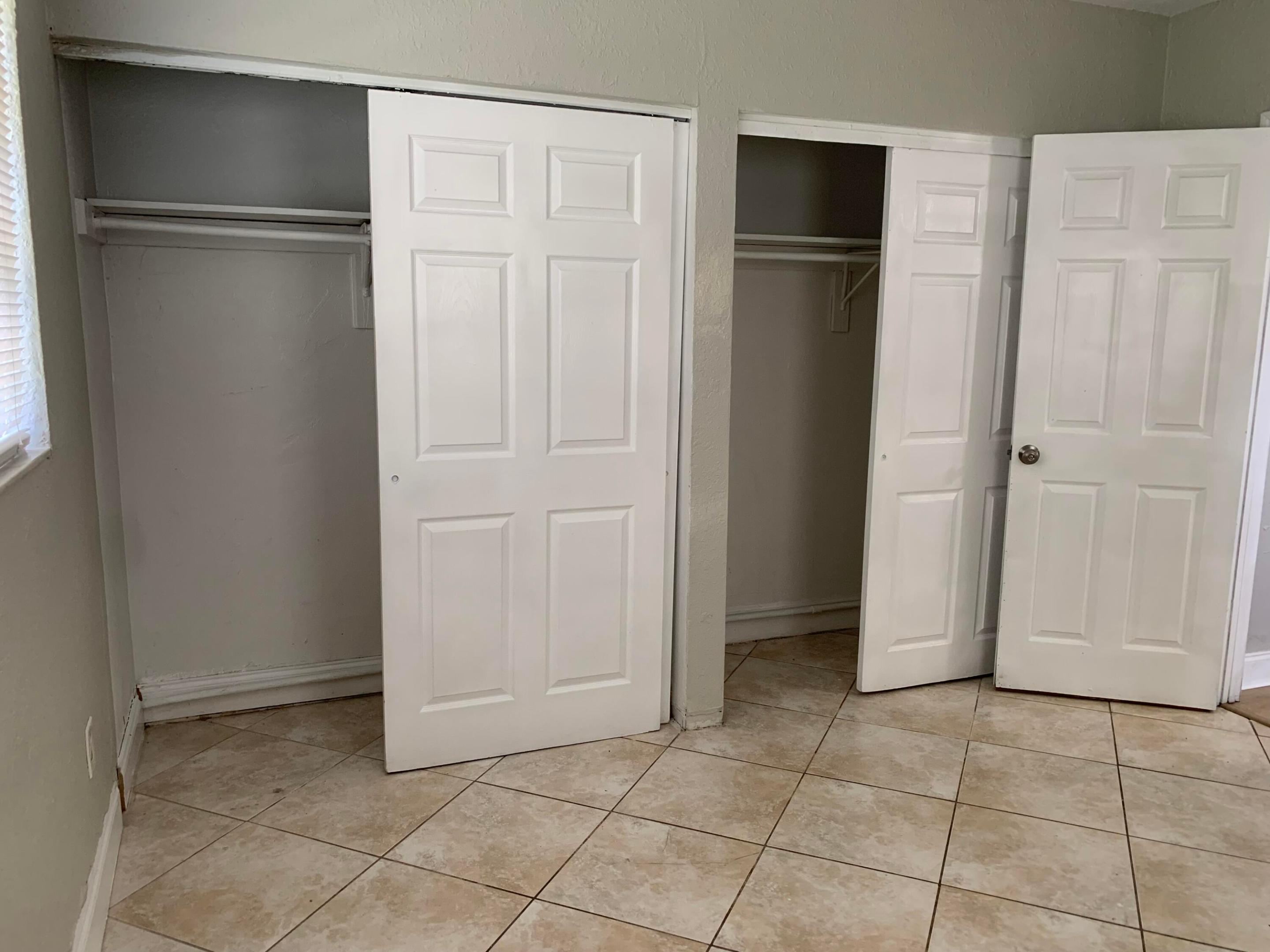 BROWARD ESTATES SEC 2 - Residential