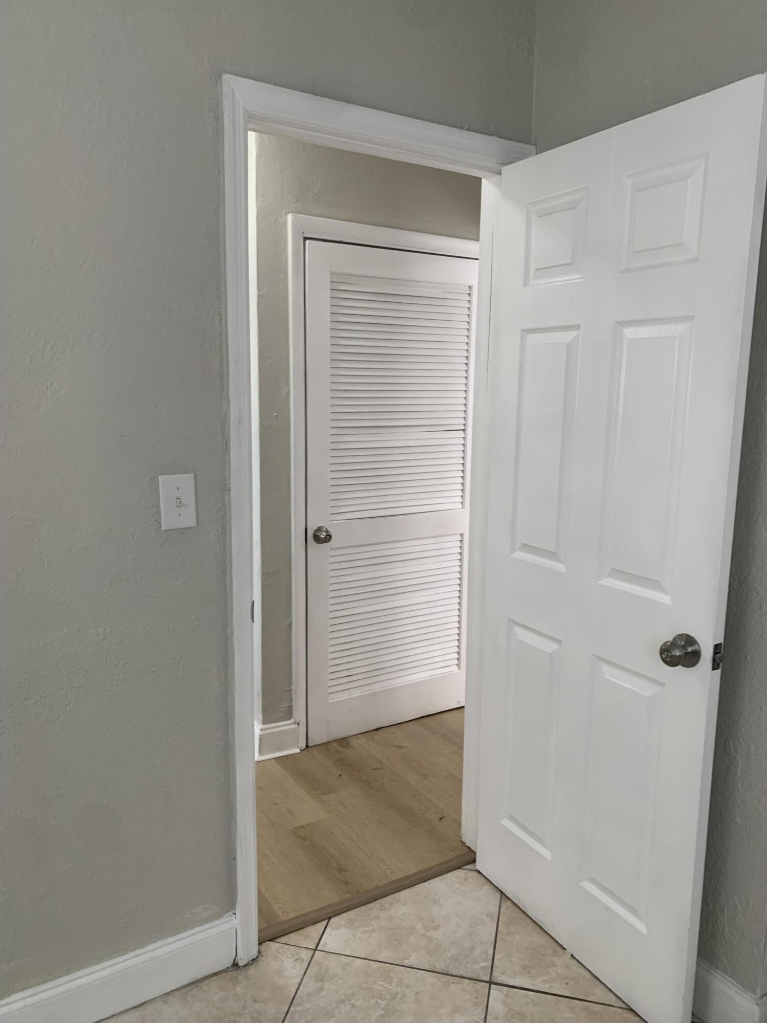 BROWARD ESTATES SEC 2 - Residential