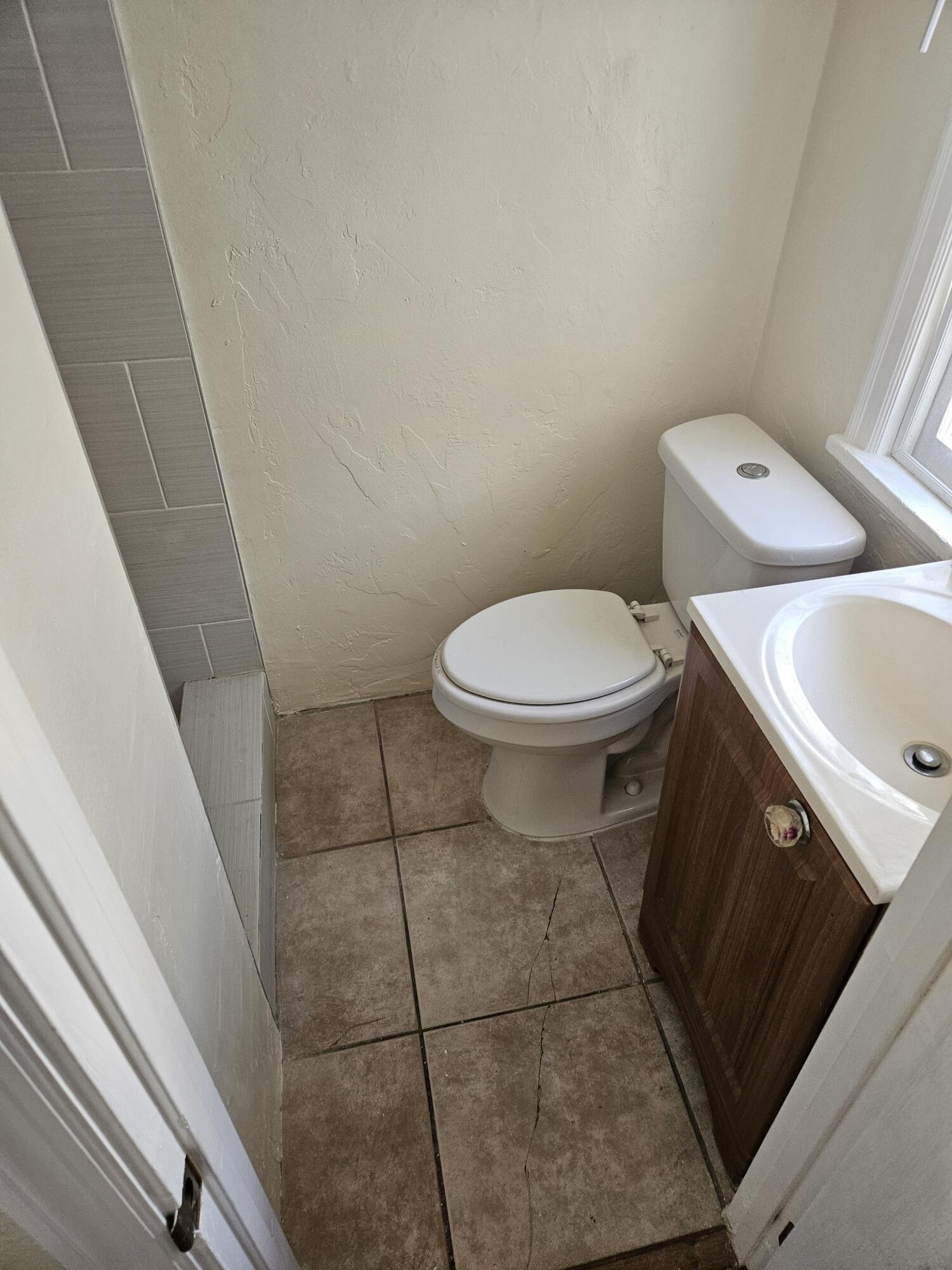 LANTANA POINT - Residential Lease