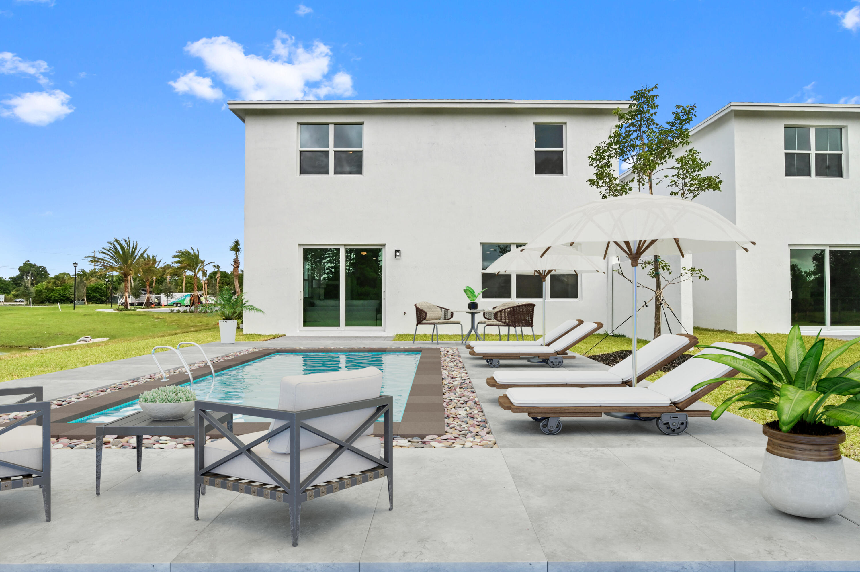 SYMPHONY PLACE - Residential