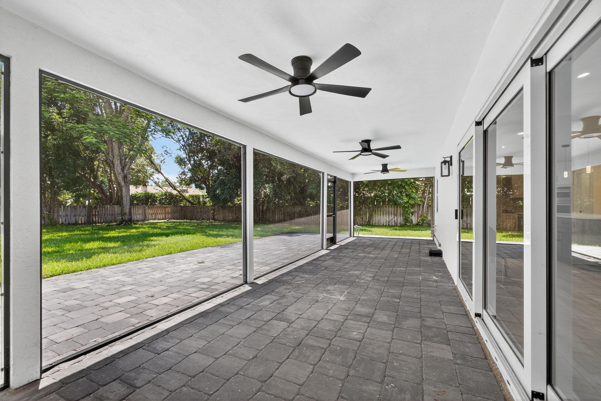 PINEWOOD EAST 2 OF WELLINGTON - Residential Lease