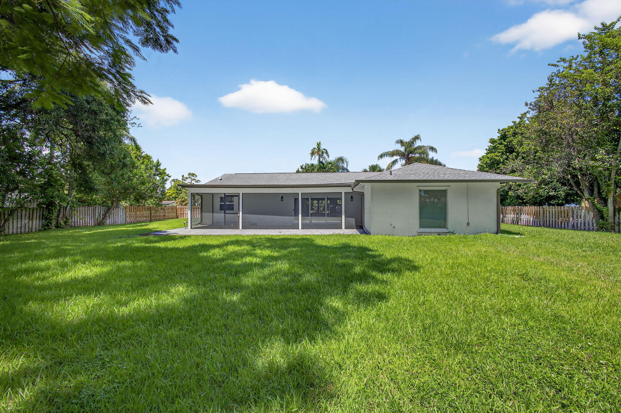 PINEWOOD EAST 2 OF WELLINGTON - Residential Lease