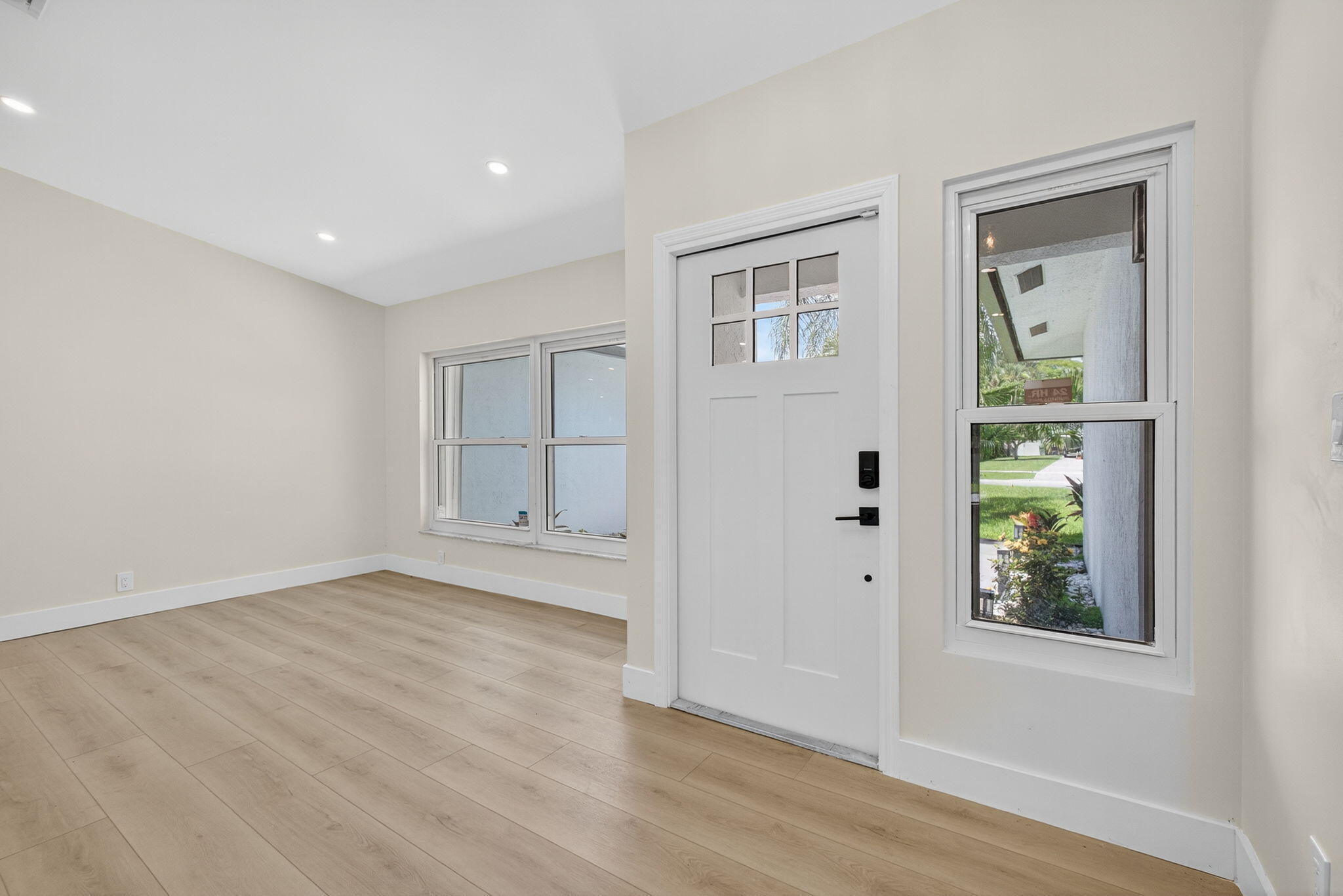 PINEWOOD EAST 2 OF WELLINGTON - Residential Lease