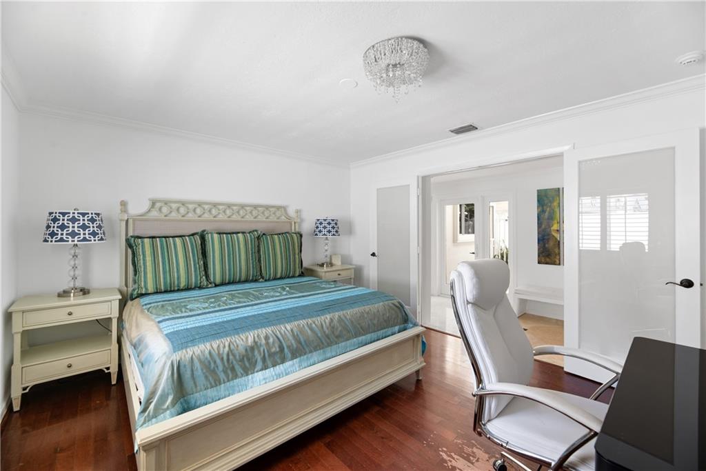 LAUDERDALE BEACH - Residential