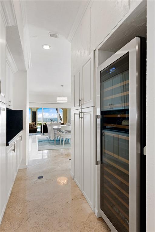 LAUDERDALE BEACH - Residential