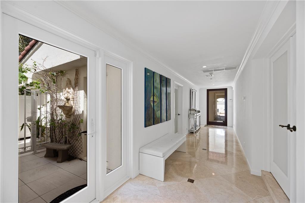 LAUDERDALE BEACH - Residential