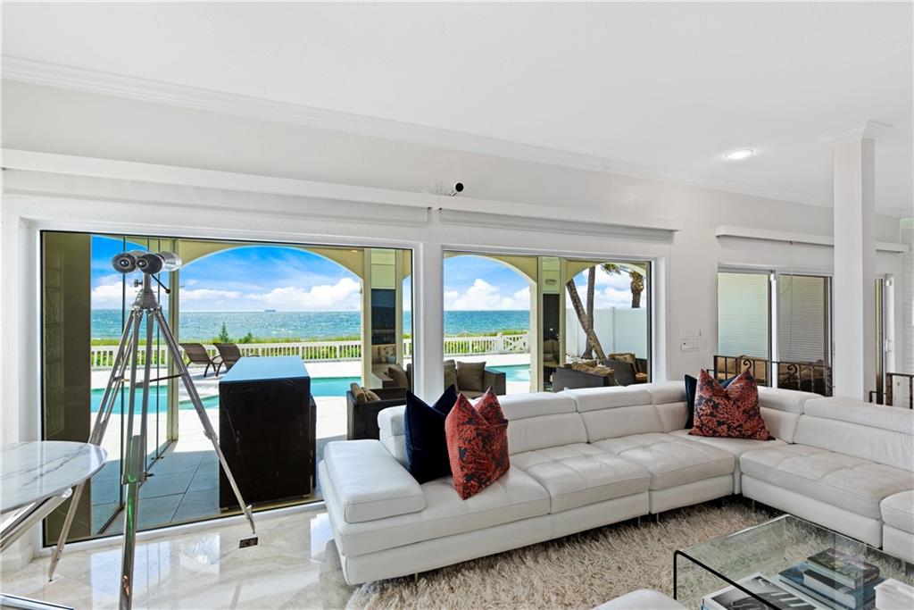 LAUDERDALE BEACH - Residential