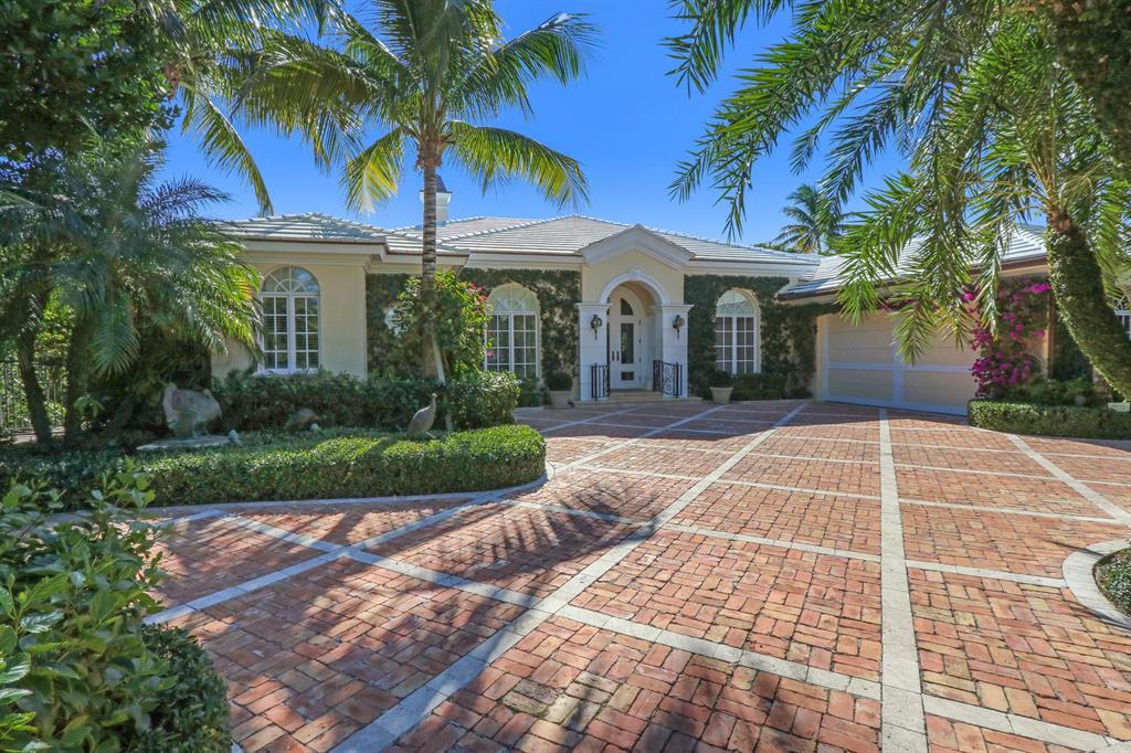 Stunning single story home w/ high ceilings, gourmet kitchen & large master suite. All impact windows & door, full house generator. Beautifully landscaped.