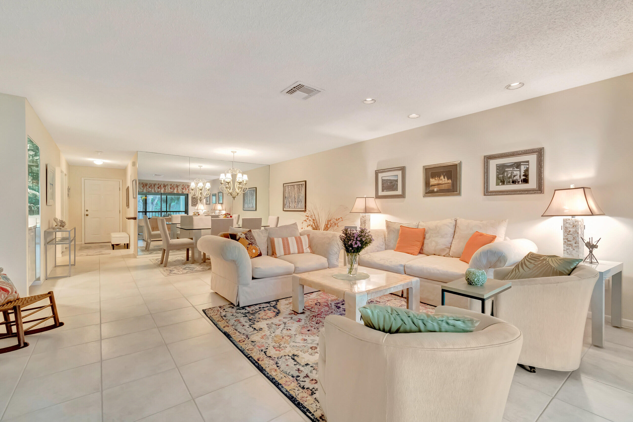 WESTGATE AT HUNTERS RUN CONDO - Residential Lease