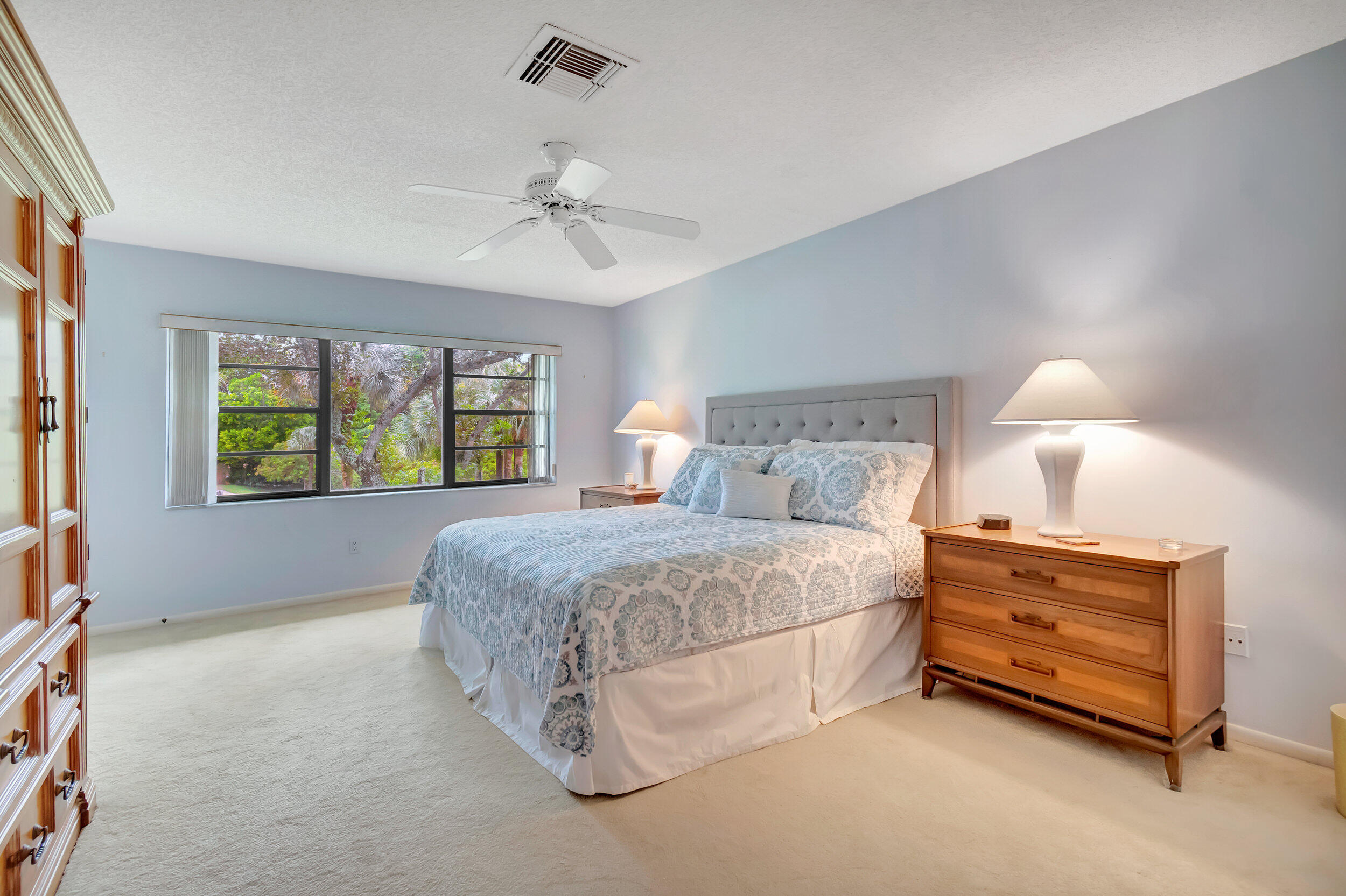 WESTGATE AT HUNTERS RUN CONDO - Residential Lease