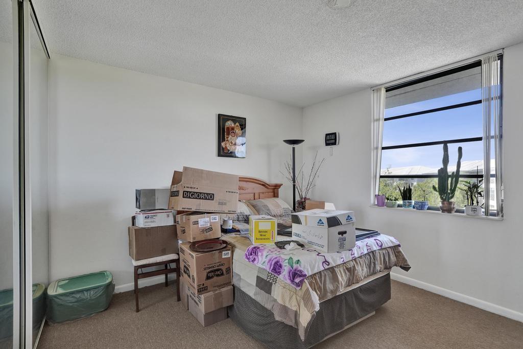 CONDO 12 OF WHITEHALL CONDOS - Residential