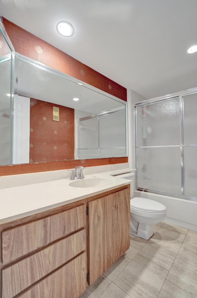 CONDO 12 OF WHITEHALL CONDOS - Residential