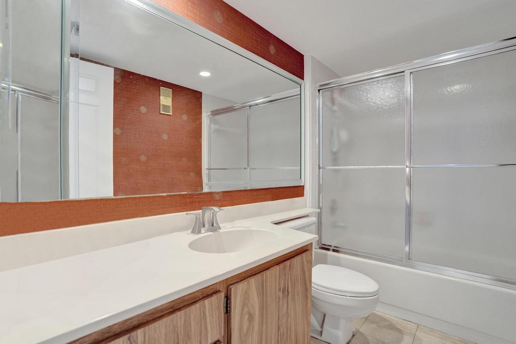 CONDO 12 OF WHITEHALL CONDOS - Residential