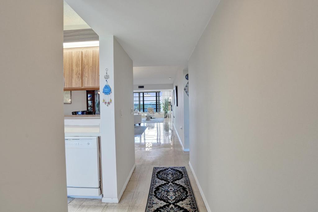 CONDO 12 OF WHITEHALL CONDOS - Residential