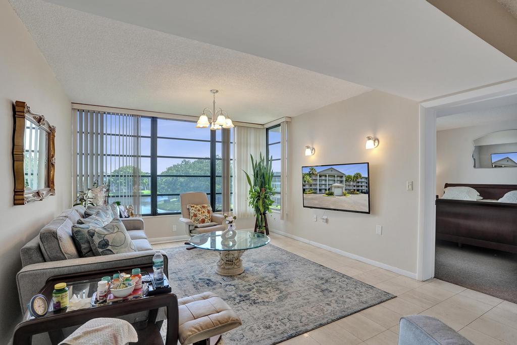 CONDO 12 OF WHITEHALL CONDOS - Residential