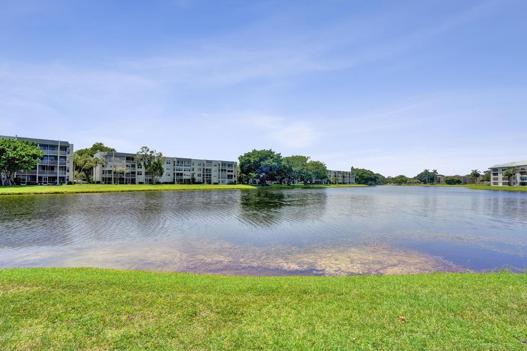 CONDO 12 OF WHITEHALL CONDOS - Residential