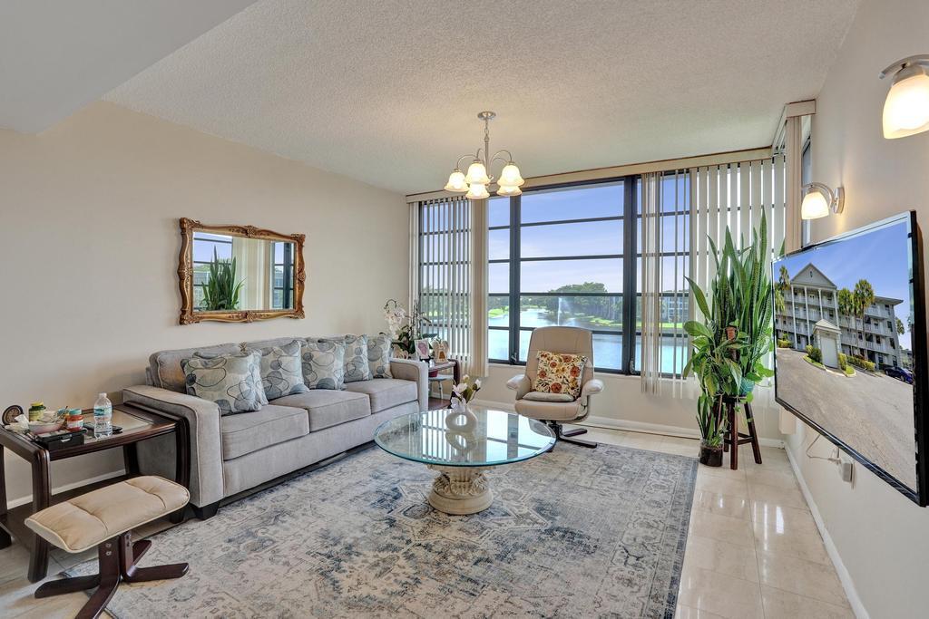 CONDO 12 OF WHITEHALL CONDOS - Residential