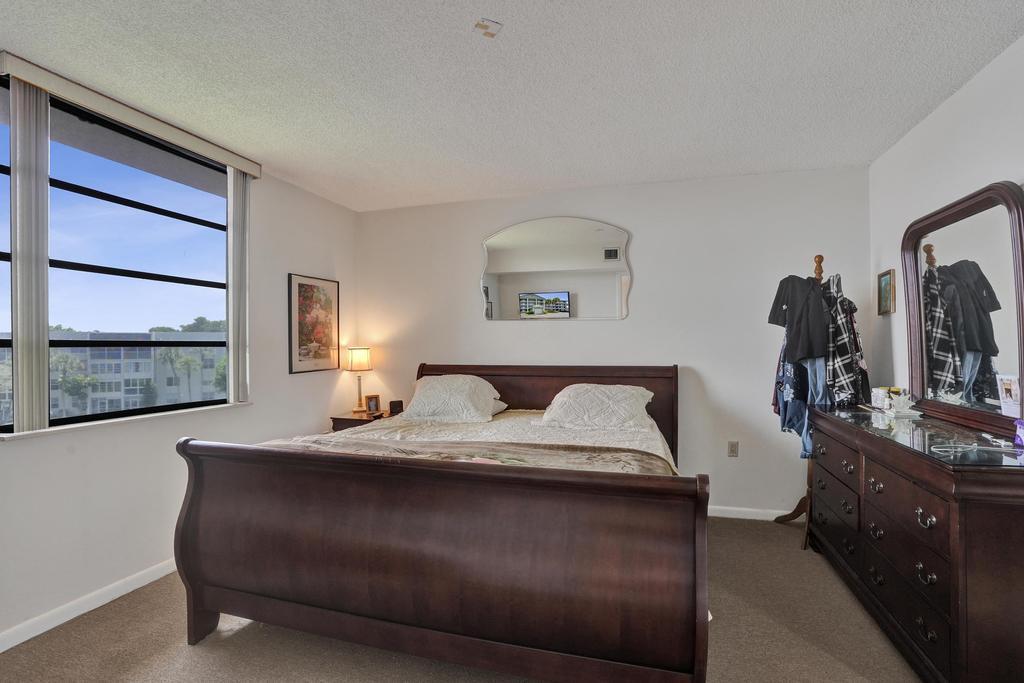 CONDO 12 OF WHITEHALL CONDOS - Residential
