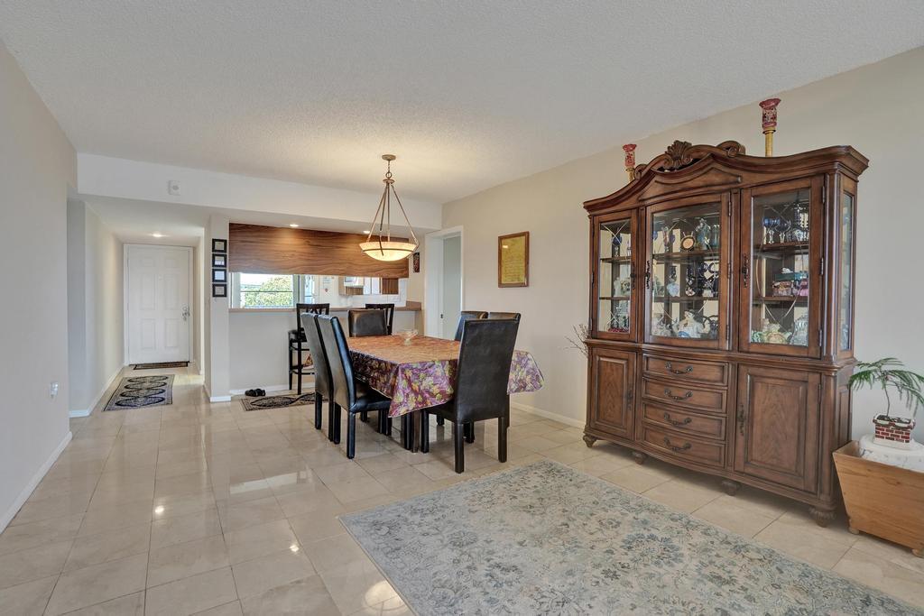 CONDO 12 OF WHITEHALL CONDOS - Residential