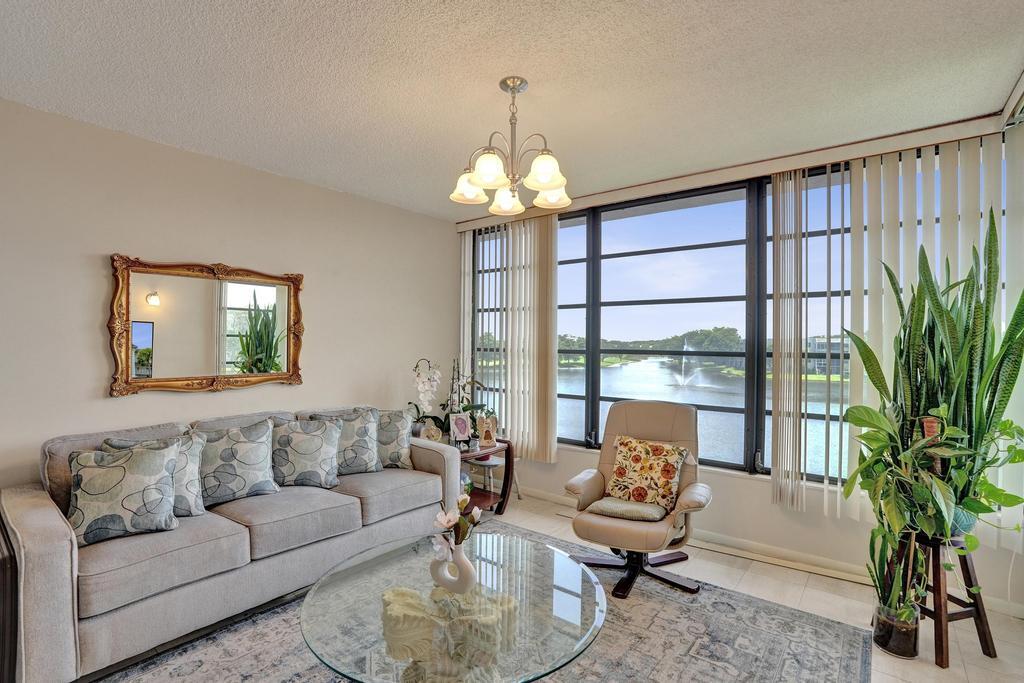 CONDO 12 OF WHITEHALL CONDOS - Residential