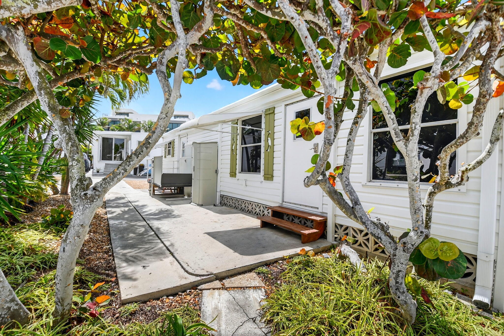BRINY BREEZES INC - Residential