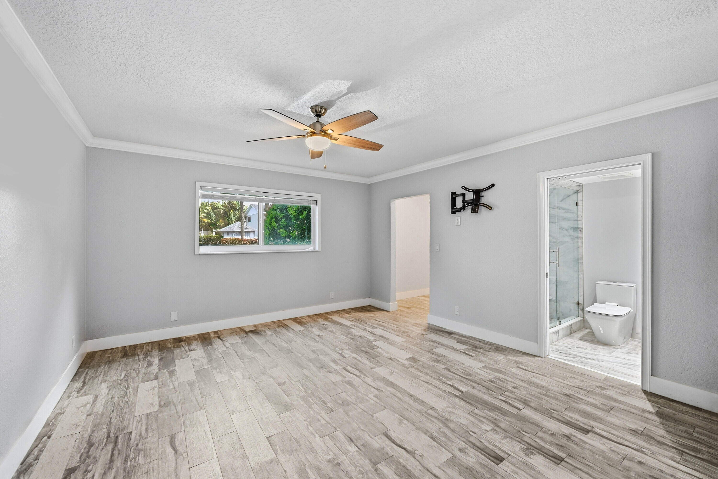 ASHLEY ARMS CONDO - Residential Lease