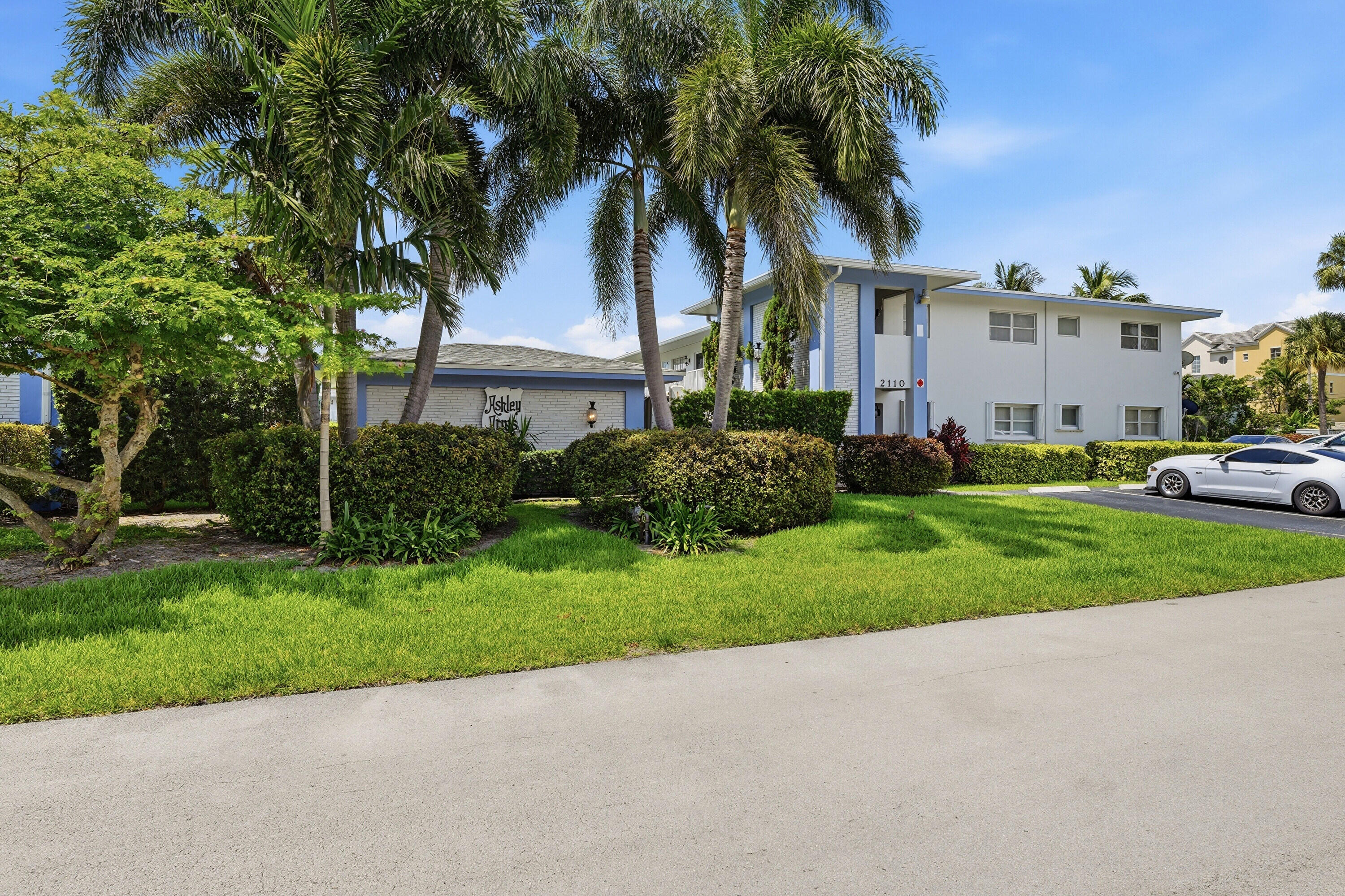 ASHLEY ARMS CONDO - Residential Lease