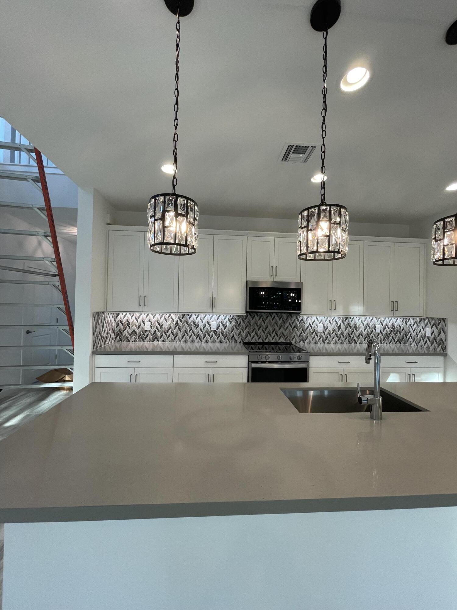 POLO LEGACY MXPD - Residential Lease