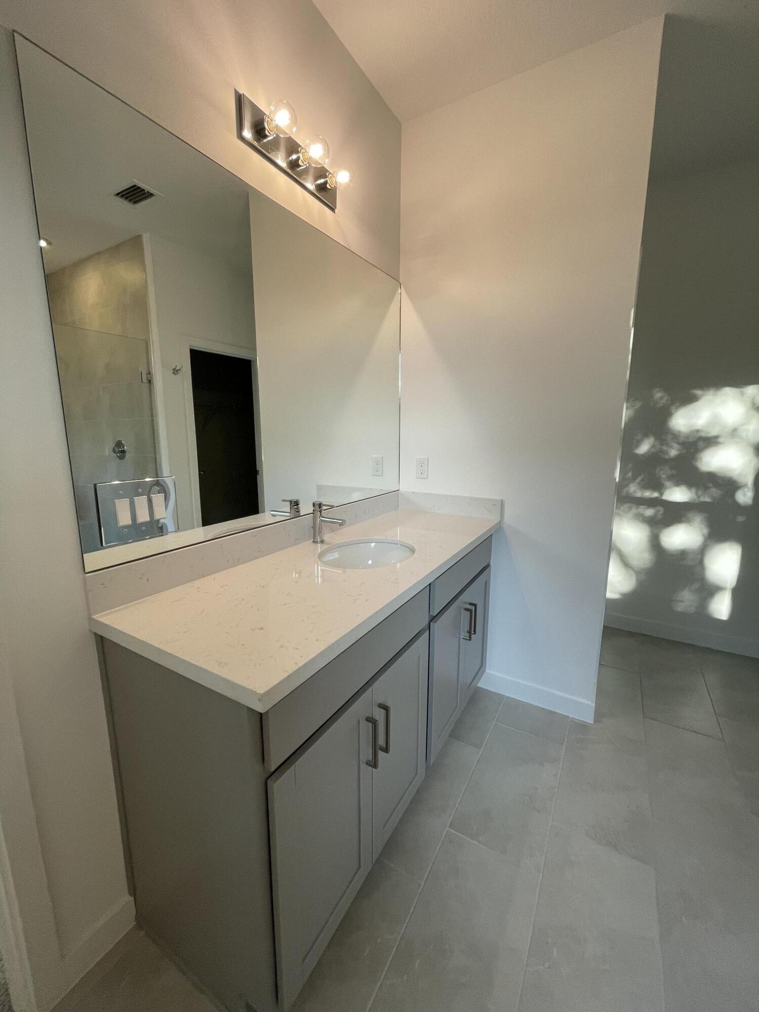 POLO LEGACY MXPD - Residential Lease