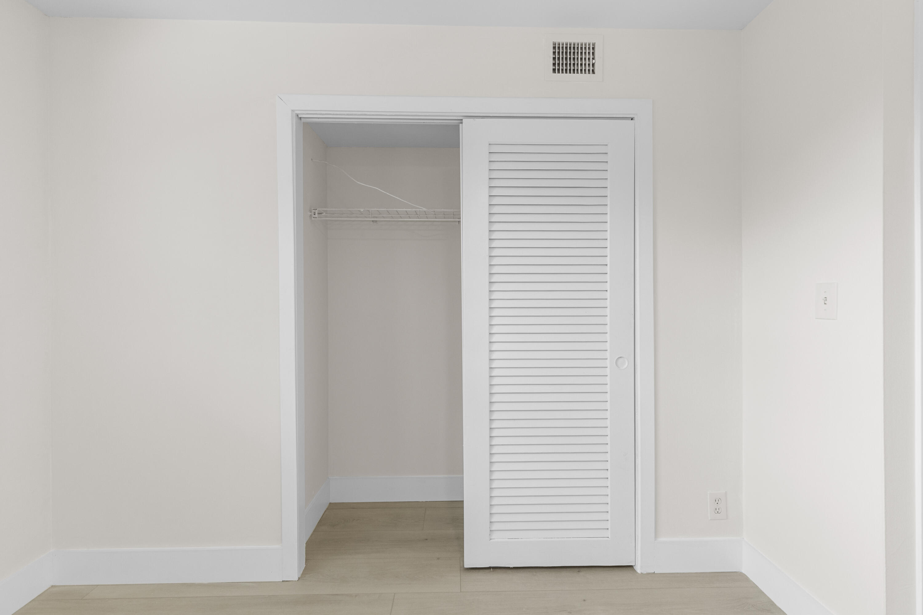 OCEANSIDE NORTH CONDO - Residential