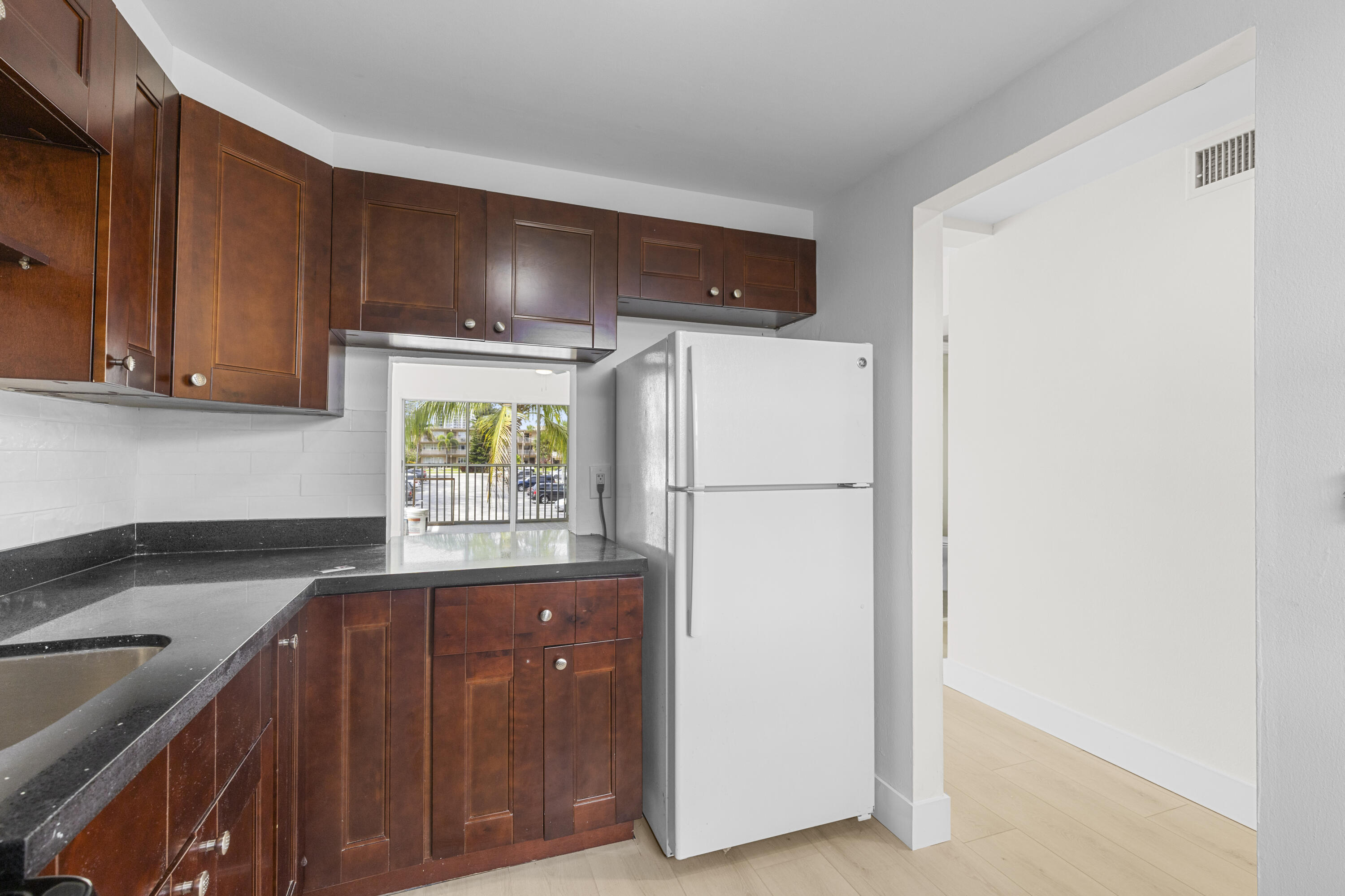 OCEANSIDE NORTH CONDO - Residential