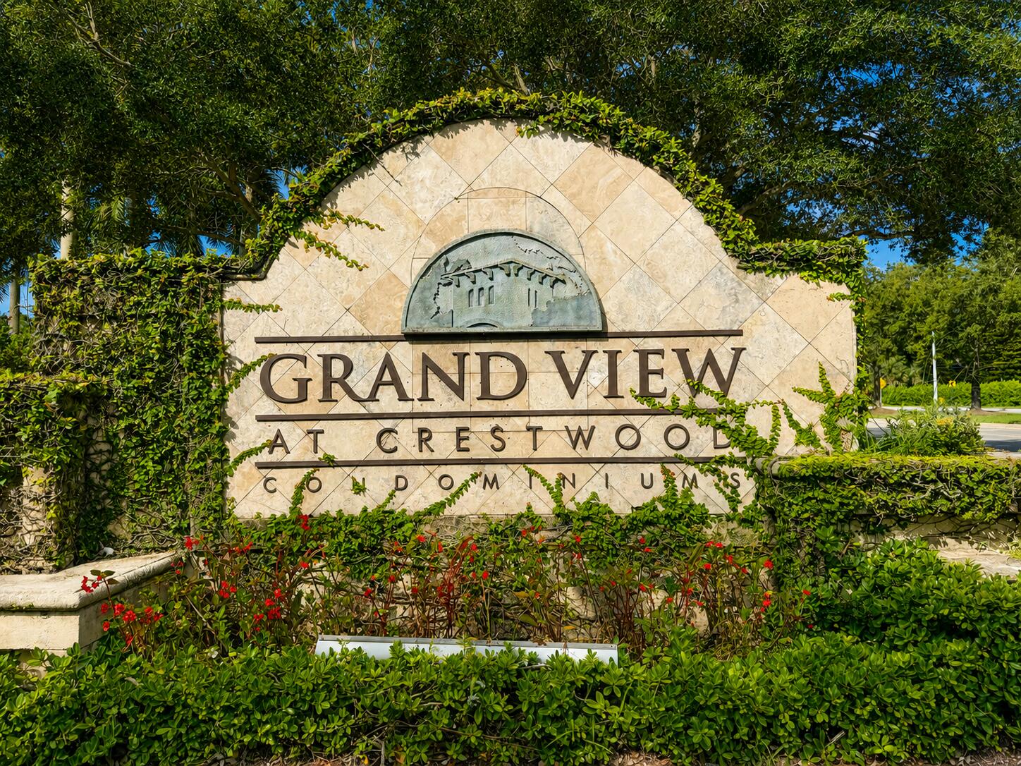 GRAND VIEW AT CRESTWOOD CONDO - Residential Lease