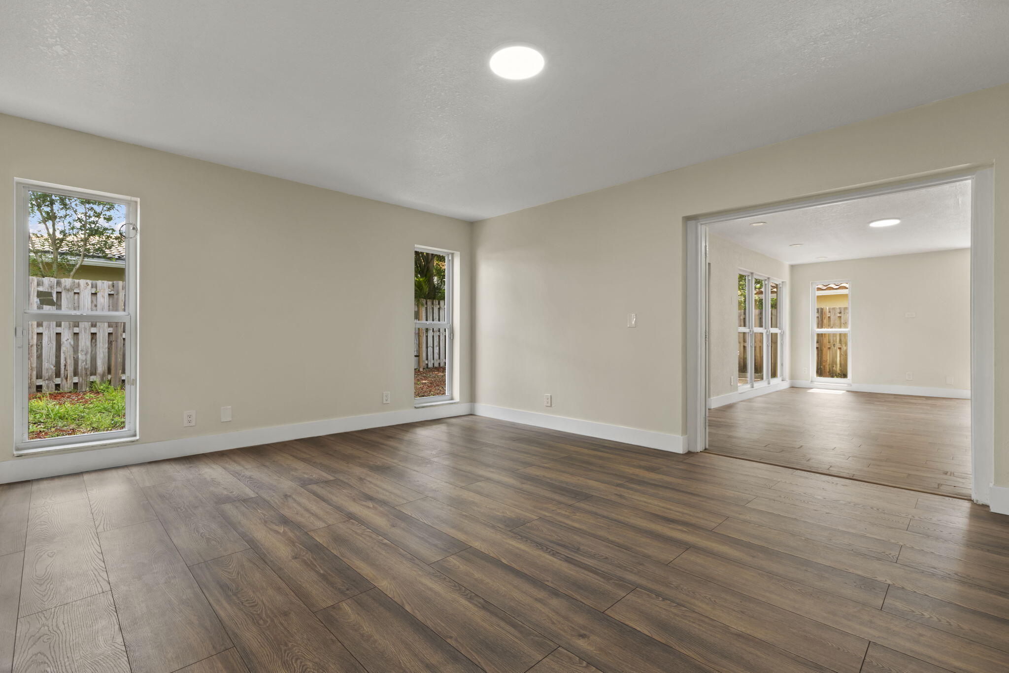 FOREST HILLS WEST - Residential Lease