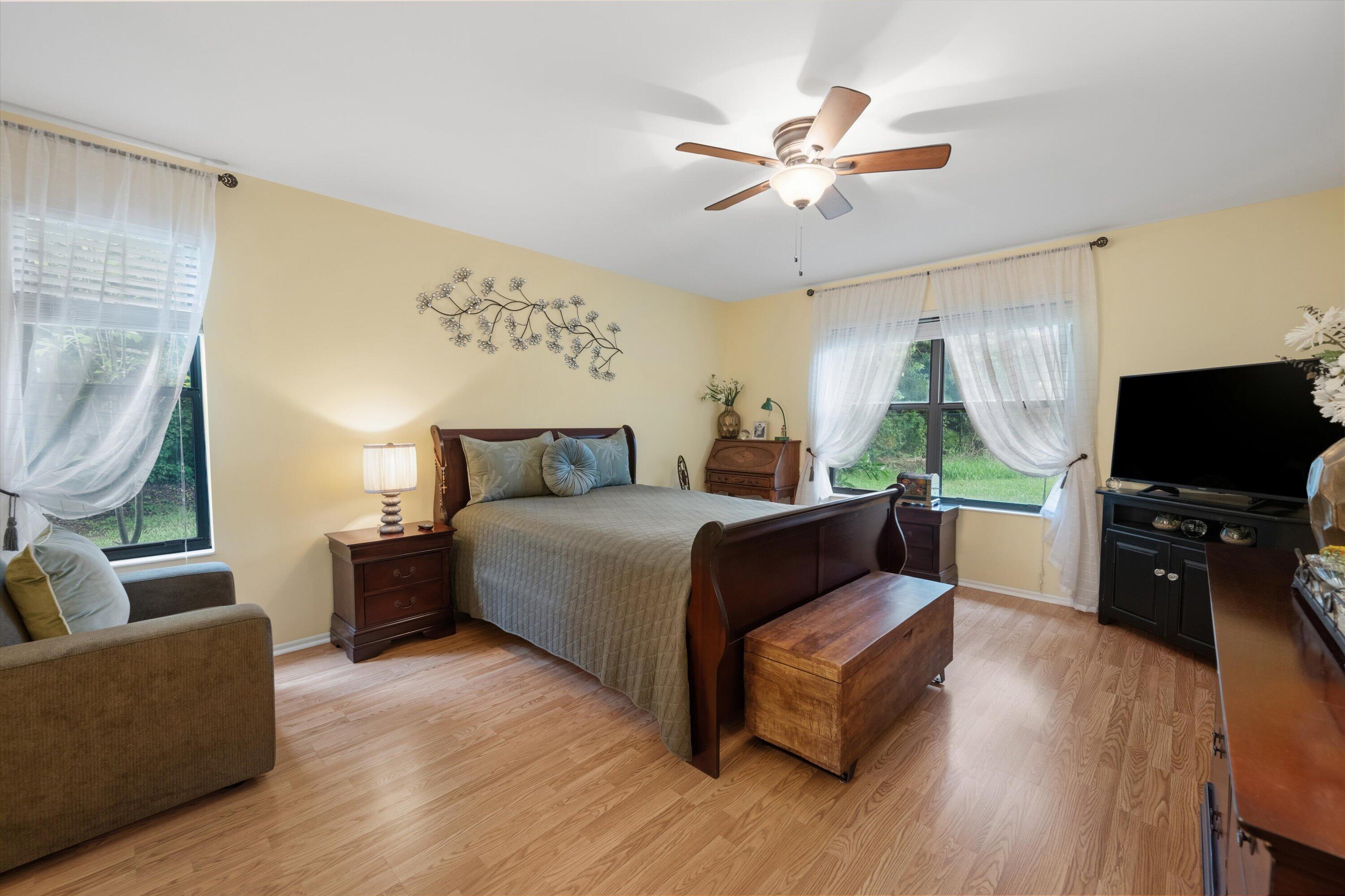 STRATHMORE GATE WEST UNIT 1 - Residential