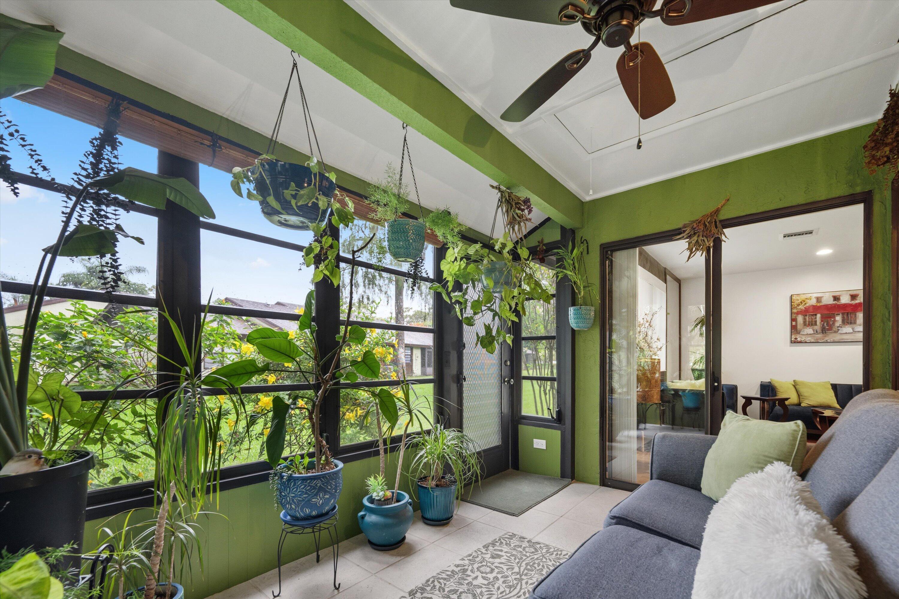 STRATHMORE GATE WEST UNIT 1 - Residential