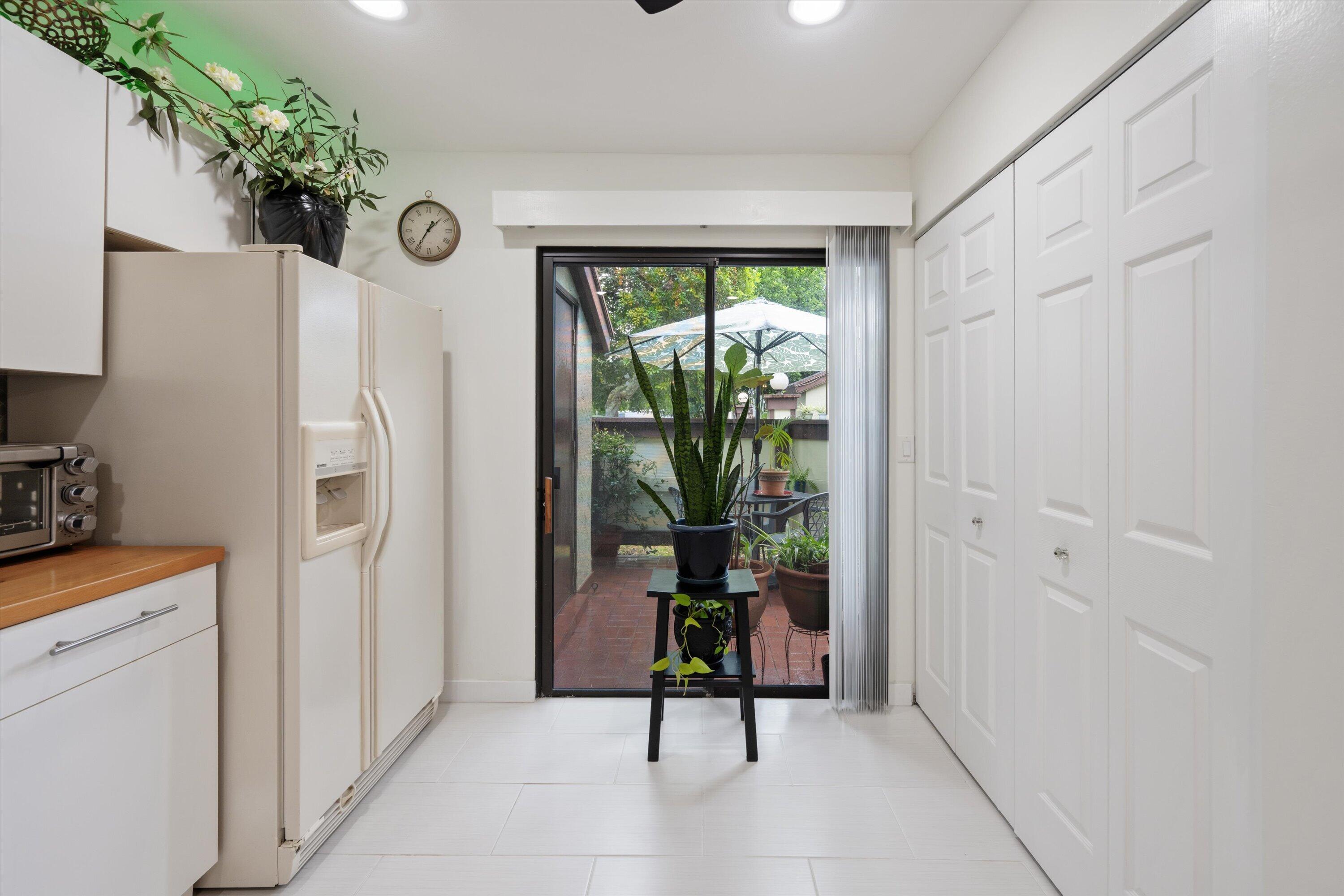 STRATHMORE GATE WEST UNIT 1 - Residential